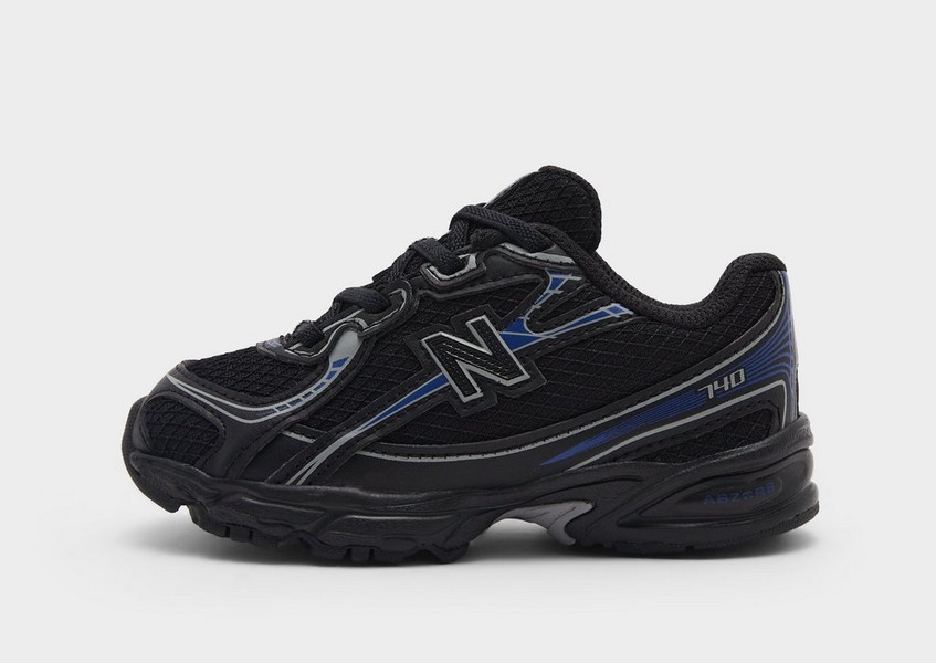 New Balance 740