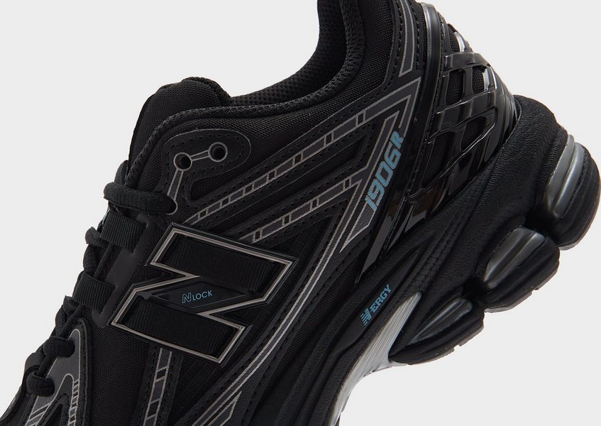 New Balance 1906