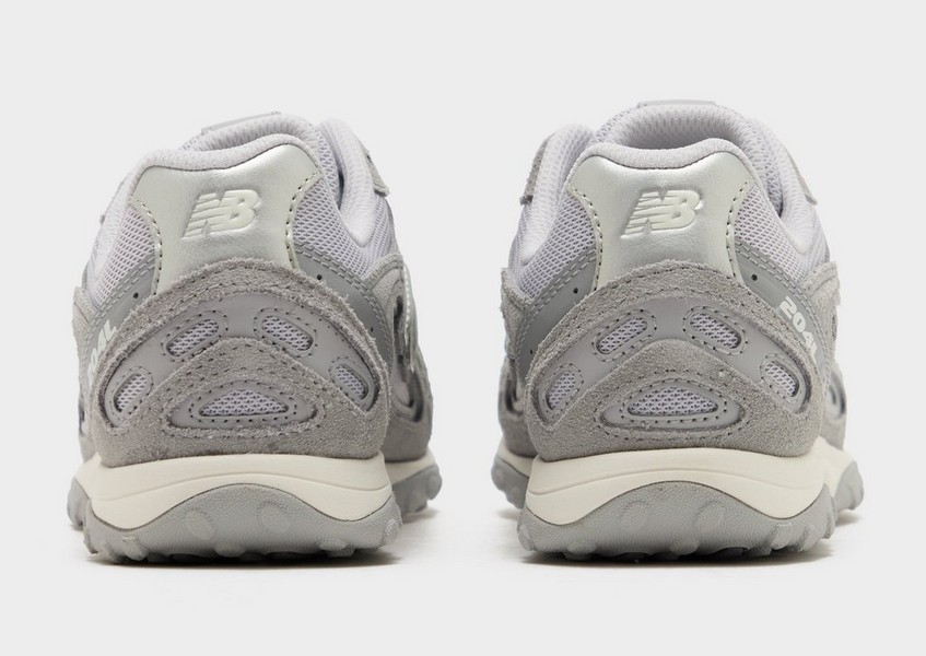 New Balance 204L