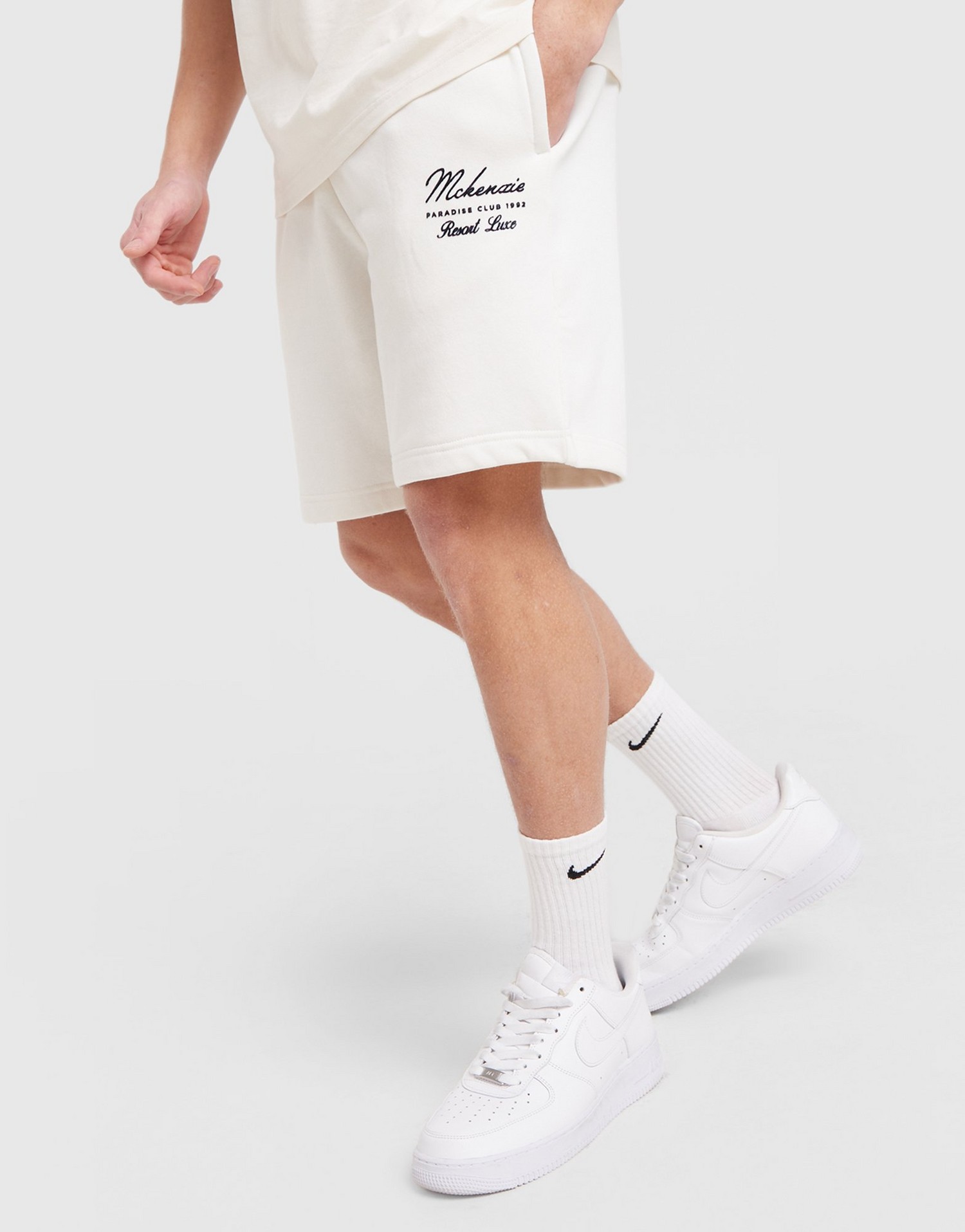Mckenzie Szorty Luxe Flc Sht Crm-Gdna