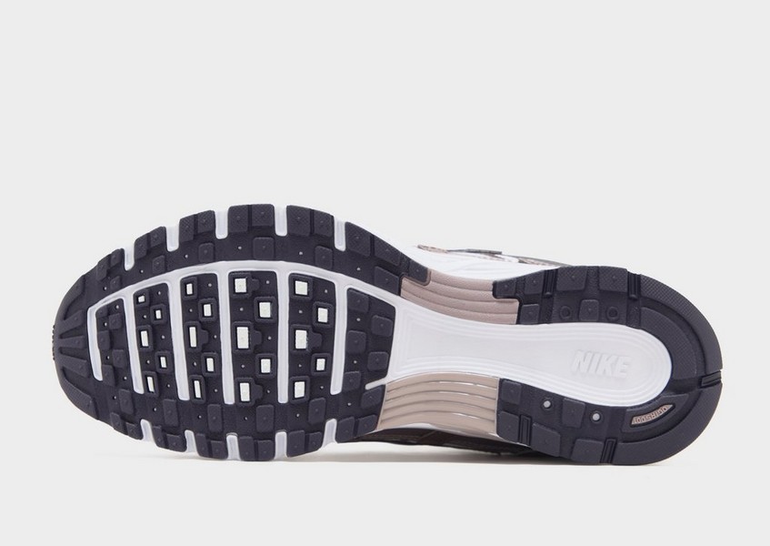 Nike P-6000