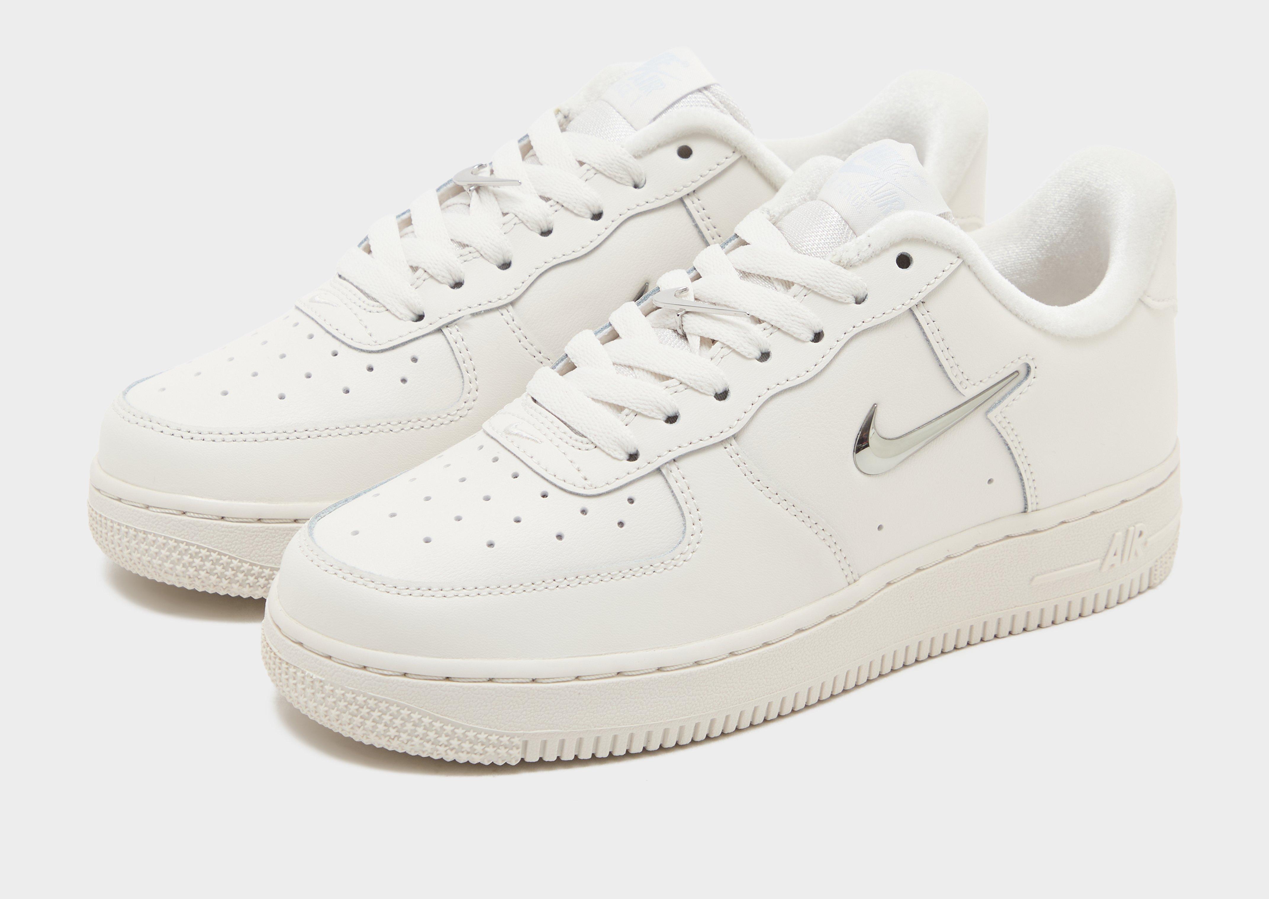 Nike Wmns Air Force 1 '07