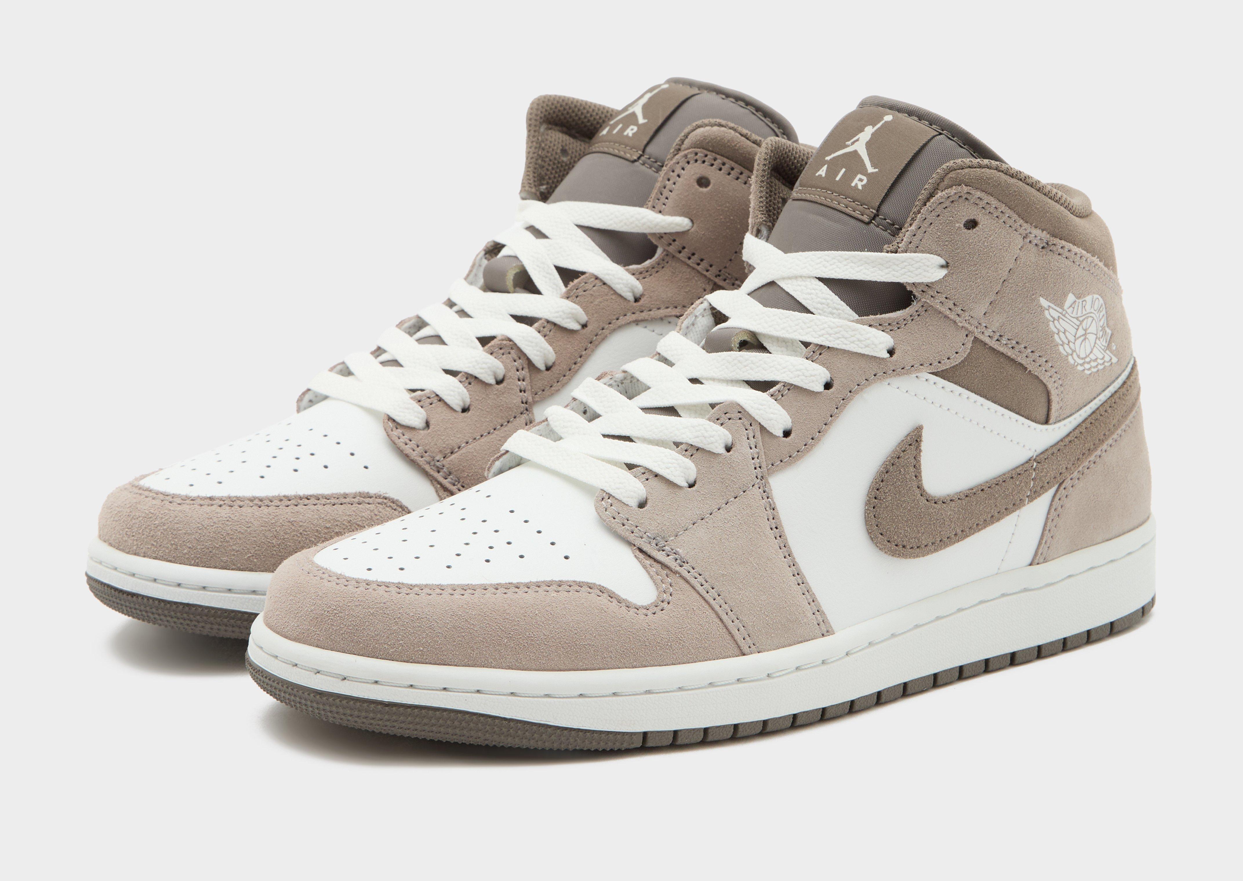 Air Jordan 1 Mid