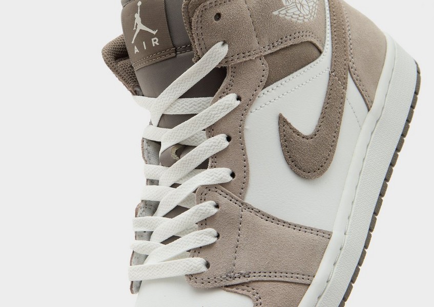 Air Jordan 1 Mid