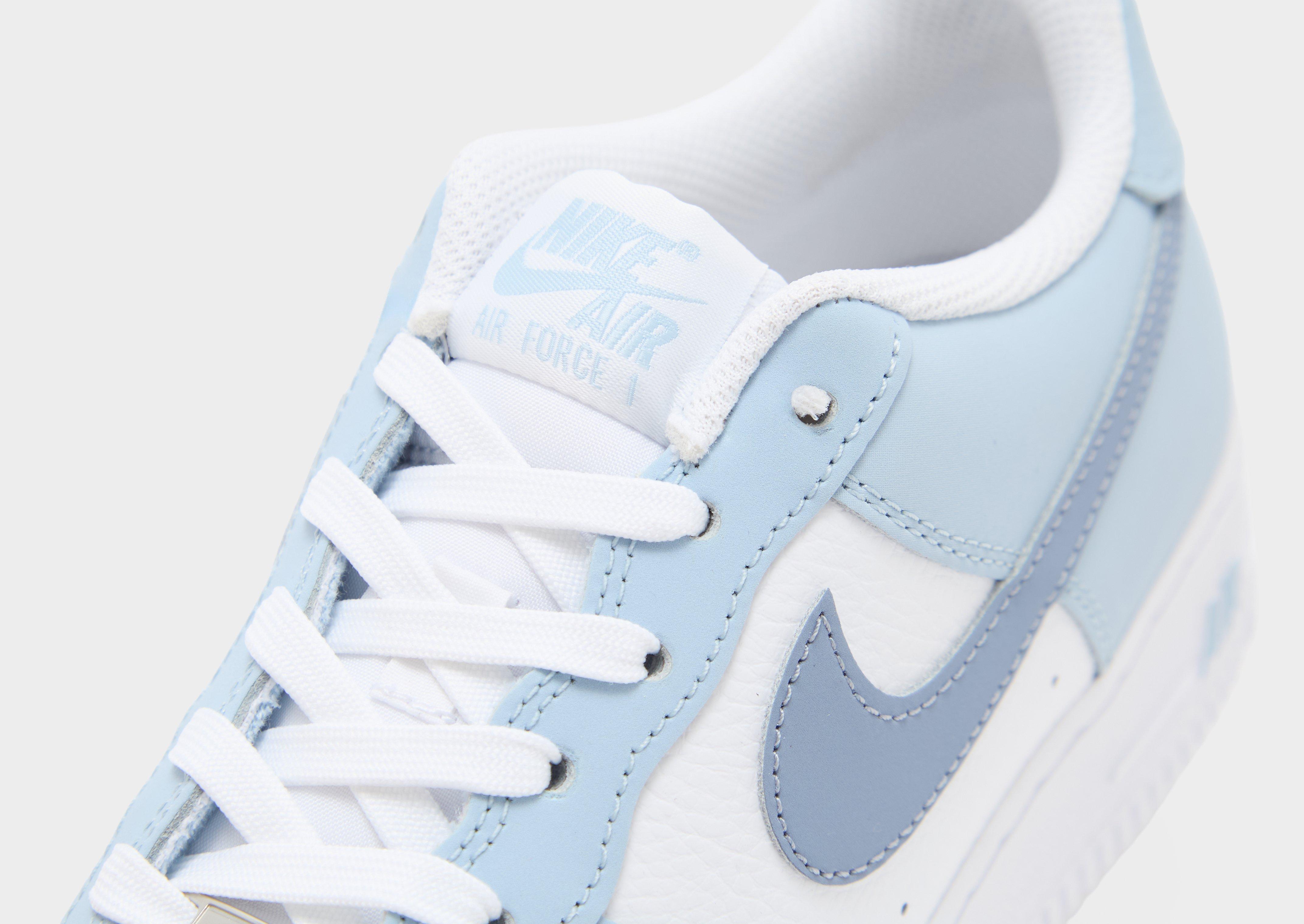Nike Air Force 1 Le Bg