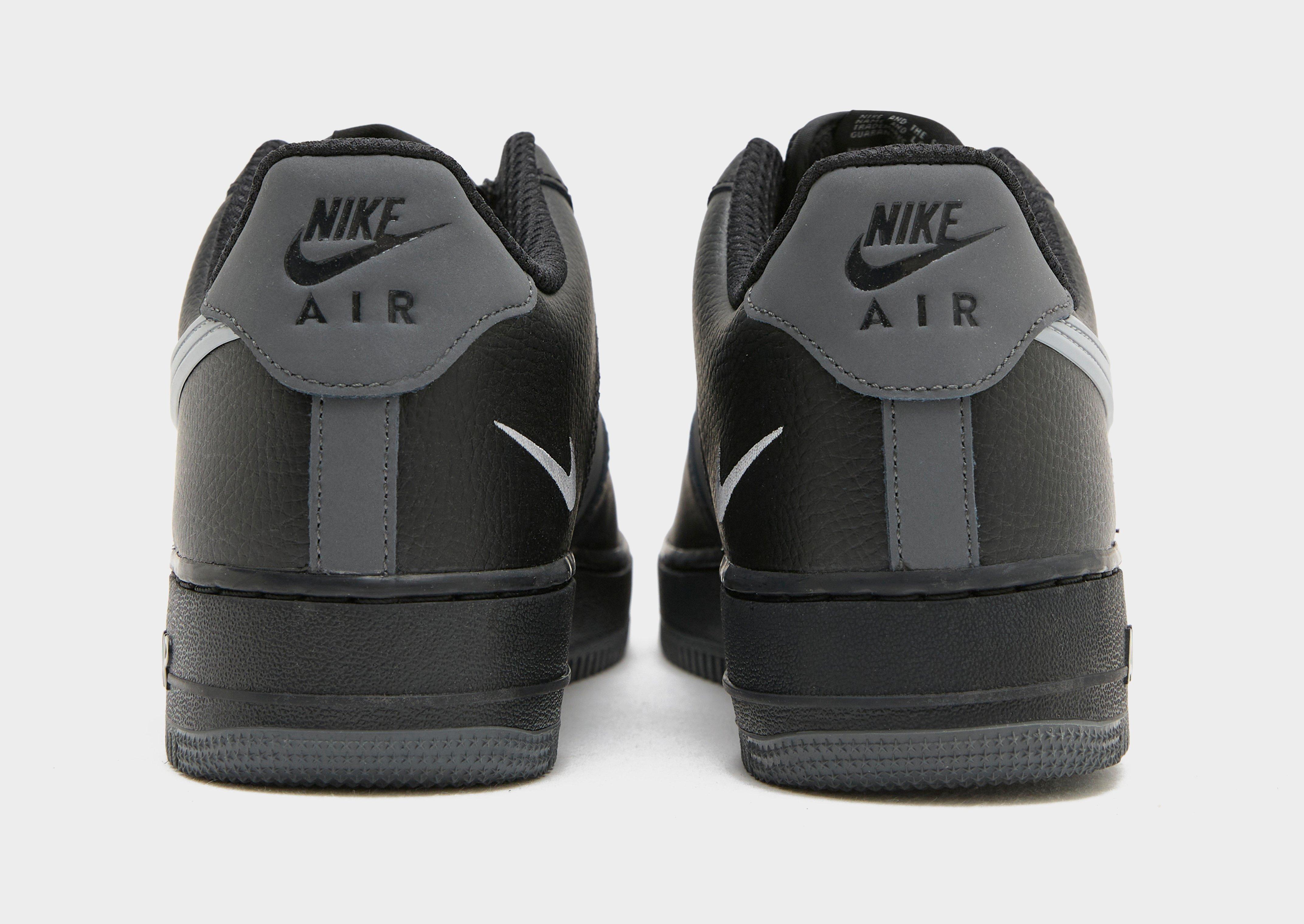 Nike Air Force 1 '07 Lv8