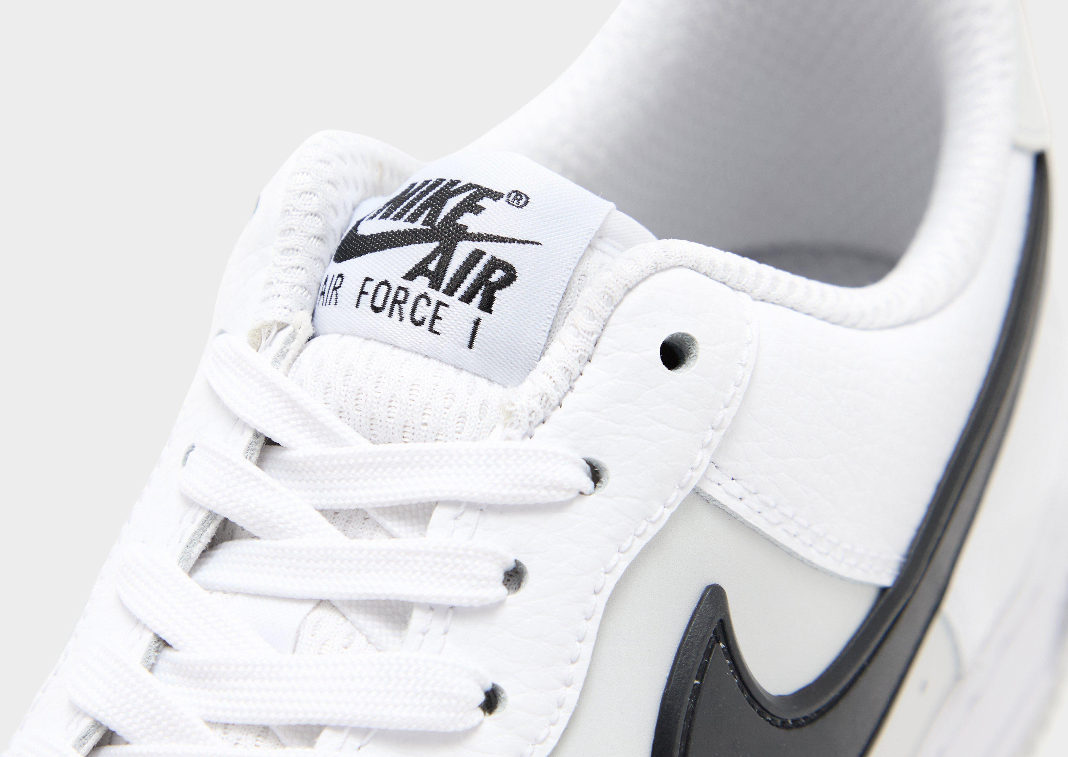 Nike Air Force 1 '07 Lv8