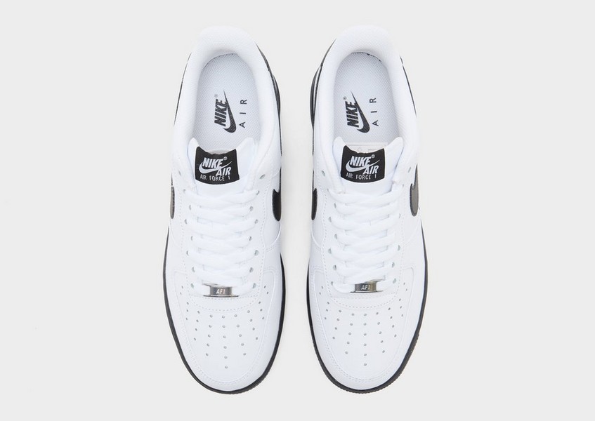 Nike Air Force 1 '07