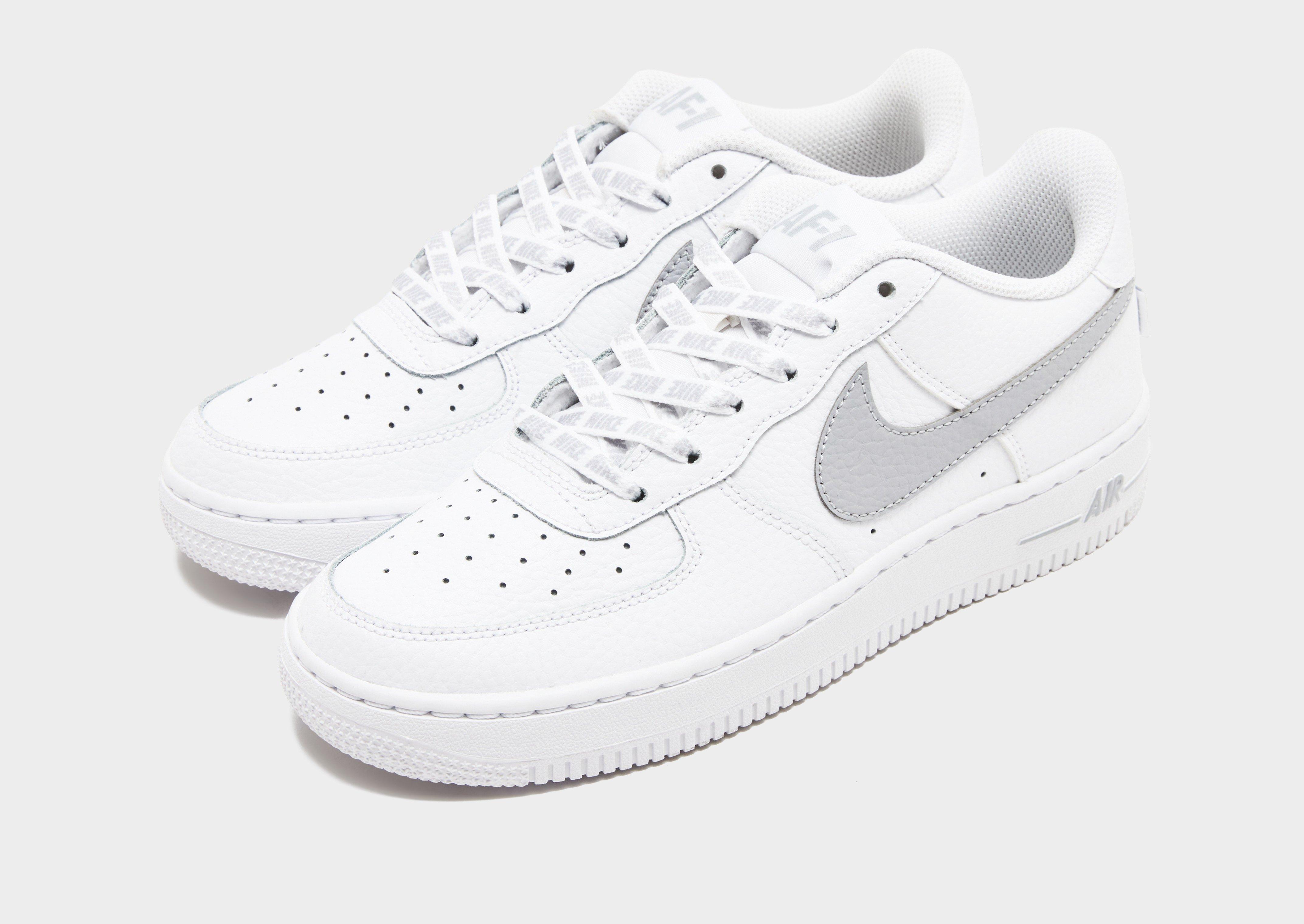 Nike Air Force 1 Le Bg