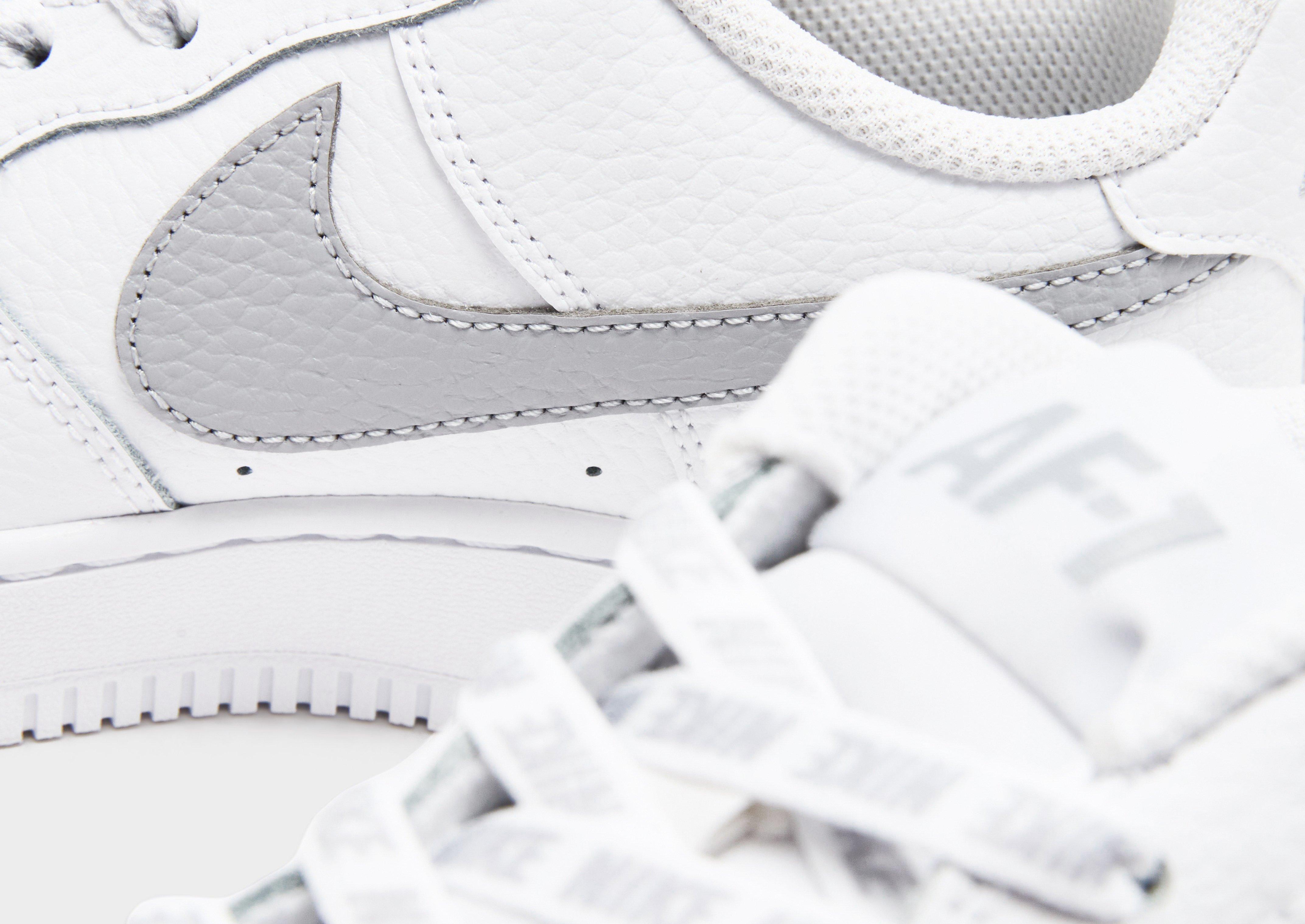Nike Air Force 1 Le Bg