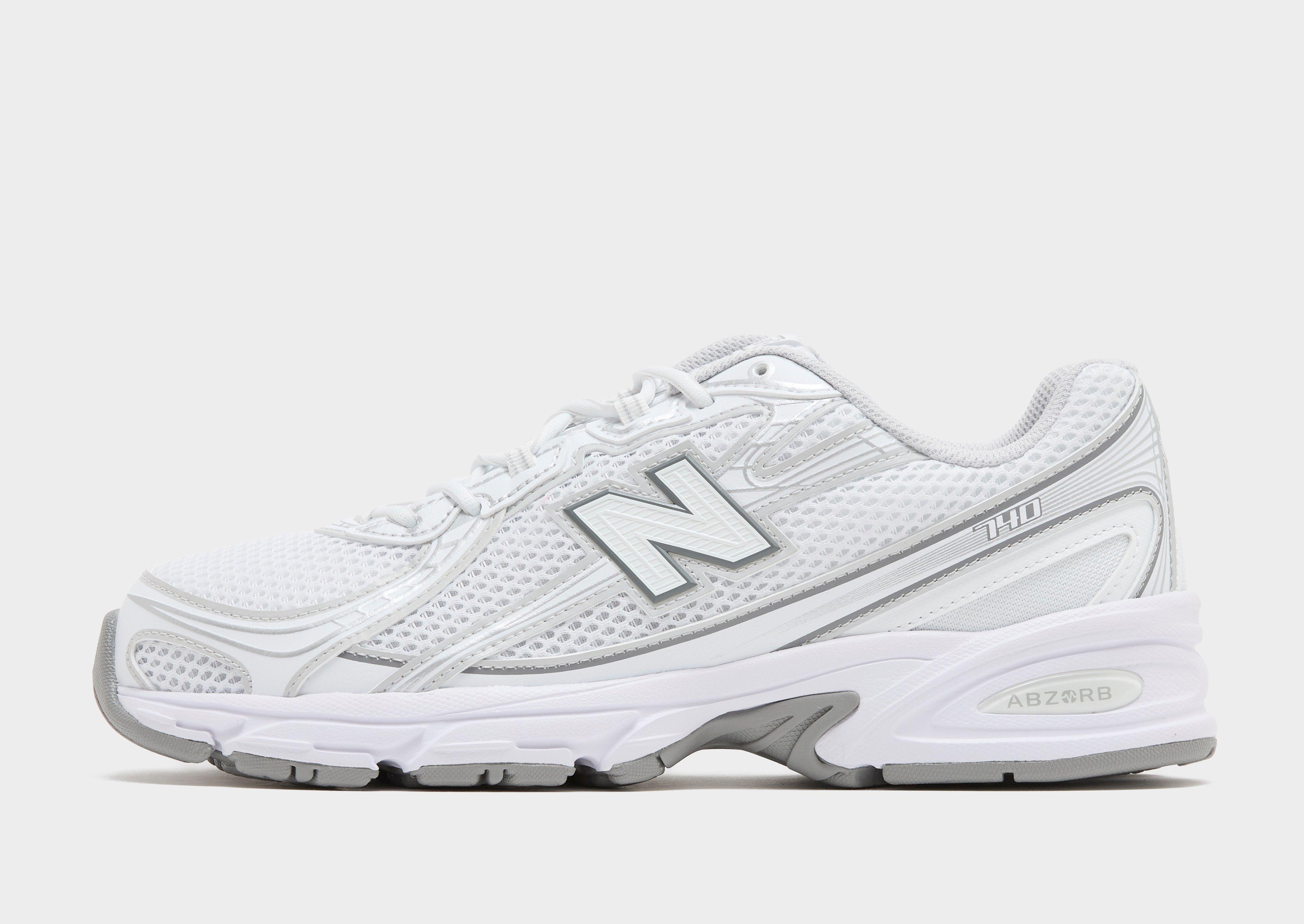 New Balance 740