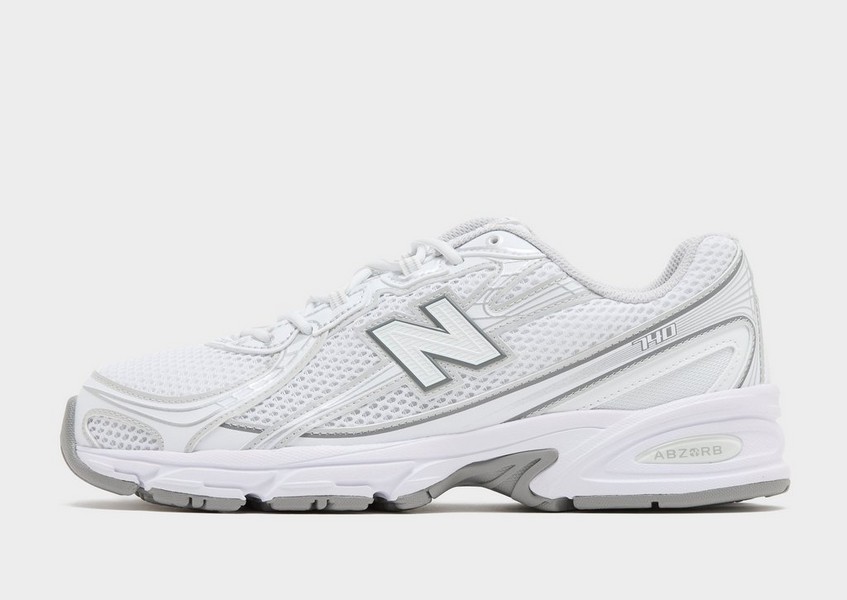 New Balance 740