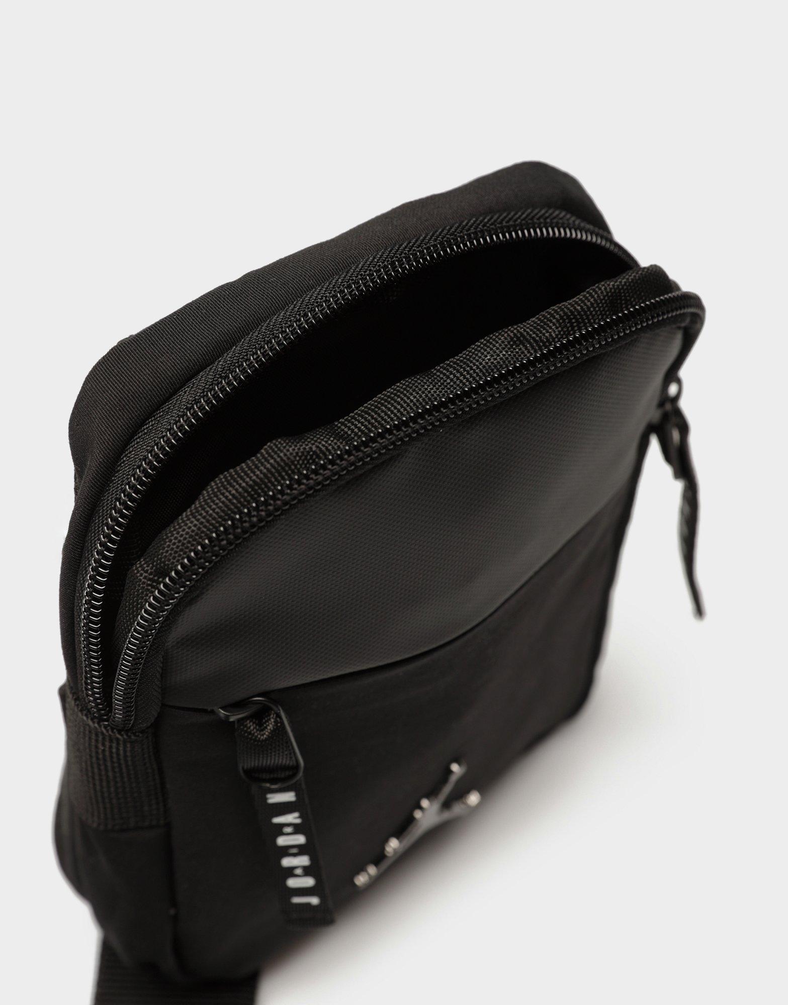 Geantă sport pentru femei JORDAN GEANTĂ  AIRBORNE HIP BAG 7A0747-023 Negru