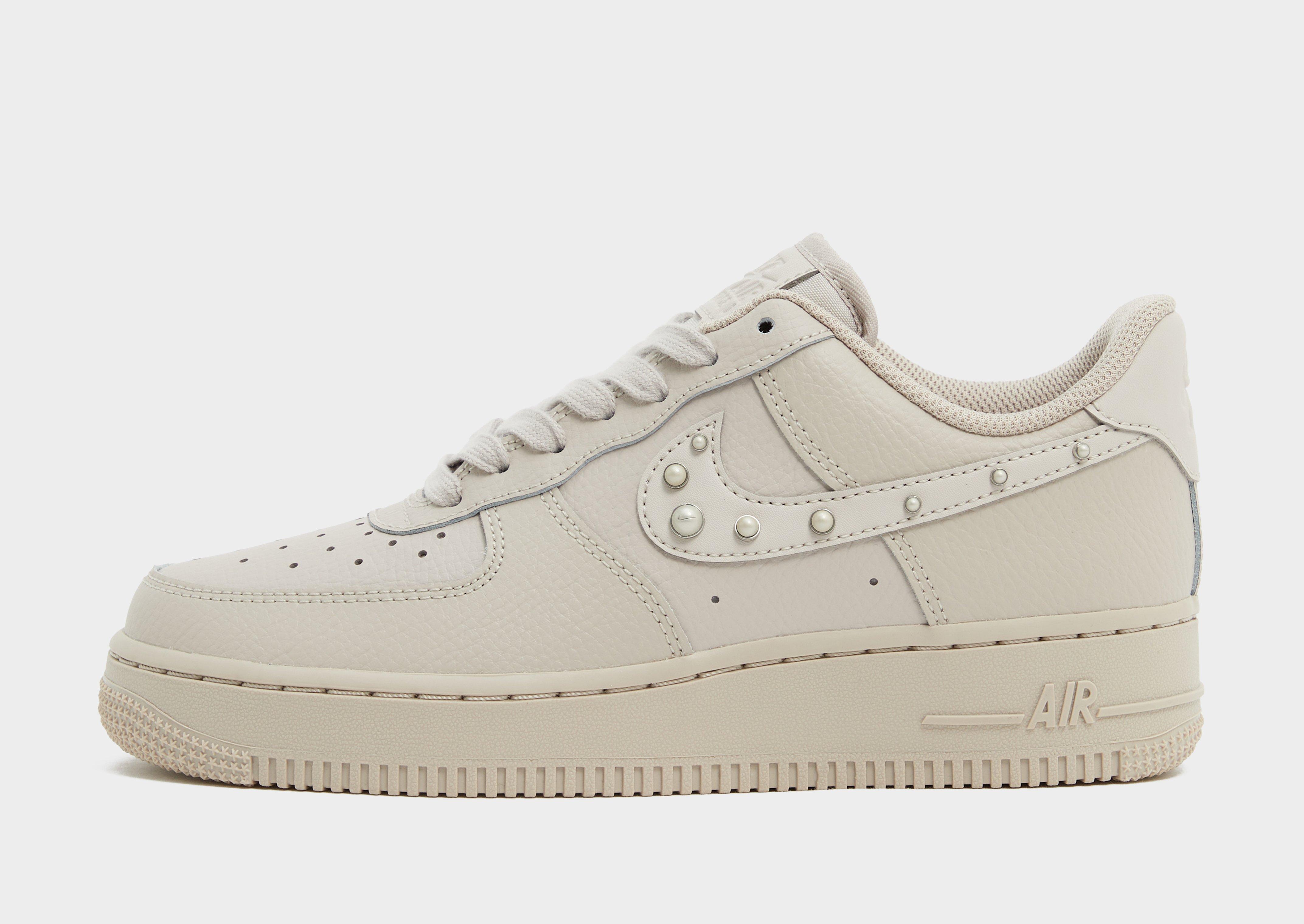 Nike Wmns Air Force 1 '07