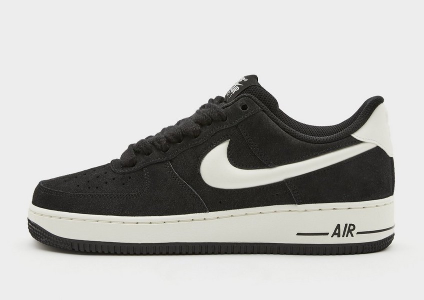 Nike Air Force 1 '07 Lv8