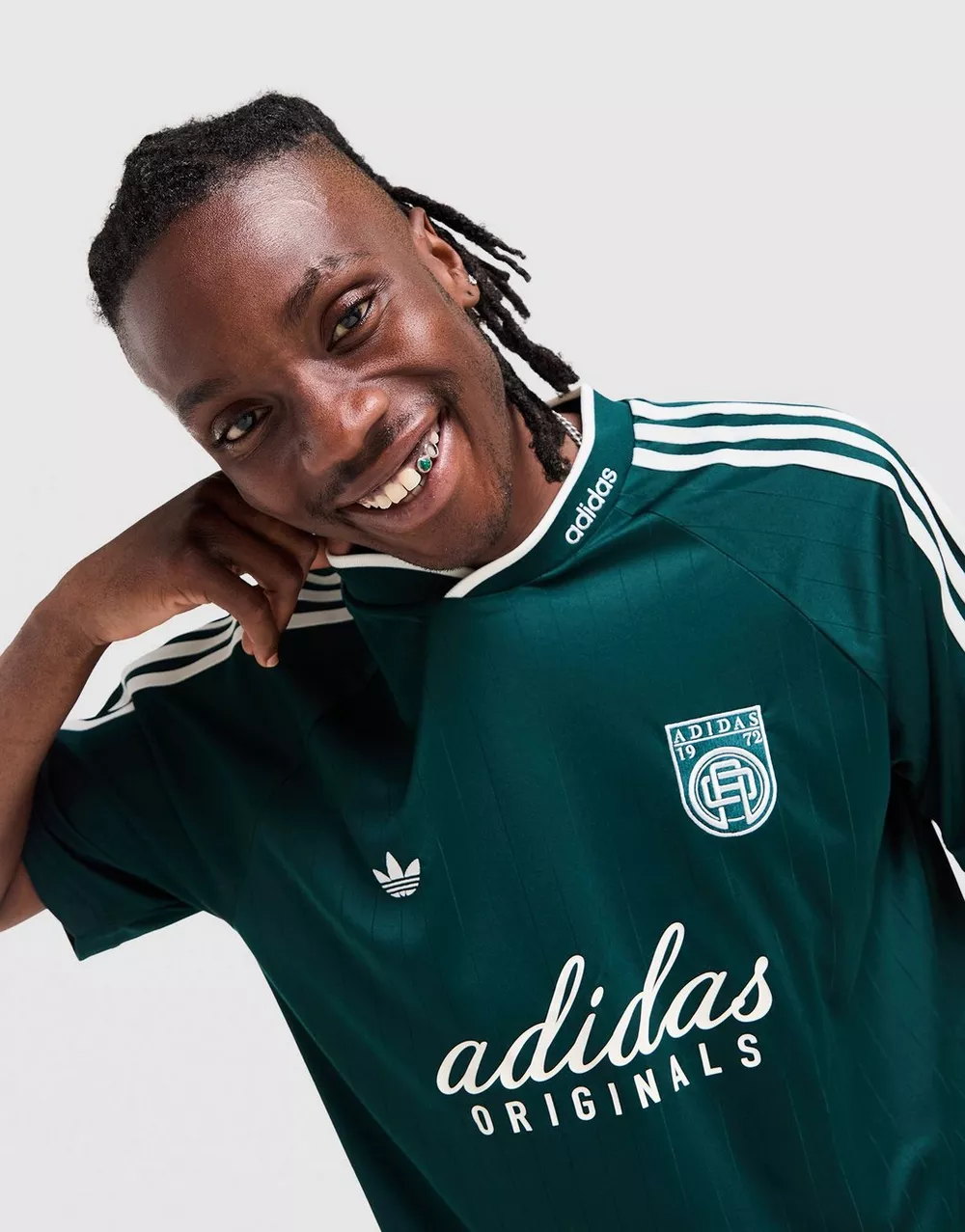 ADIDAS ФУТБОЛКА CLASSIC JACQUARD JERSEY WITH BADGE, фото 1 з 5