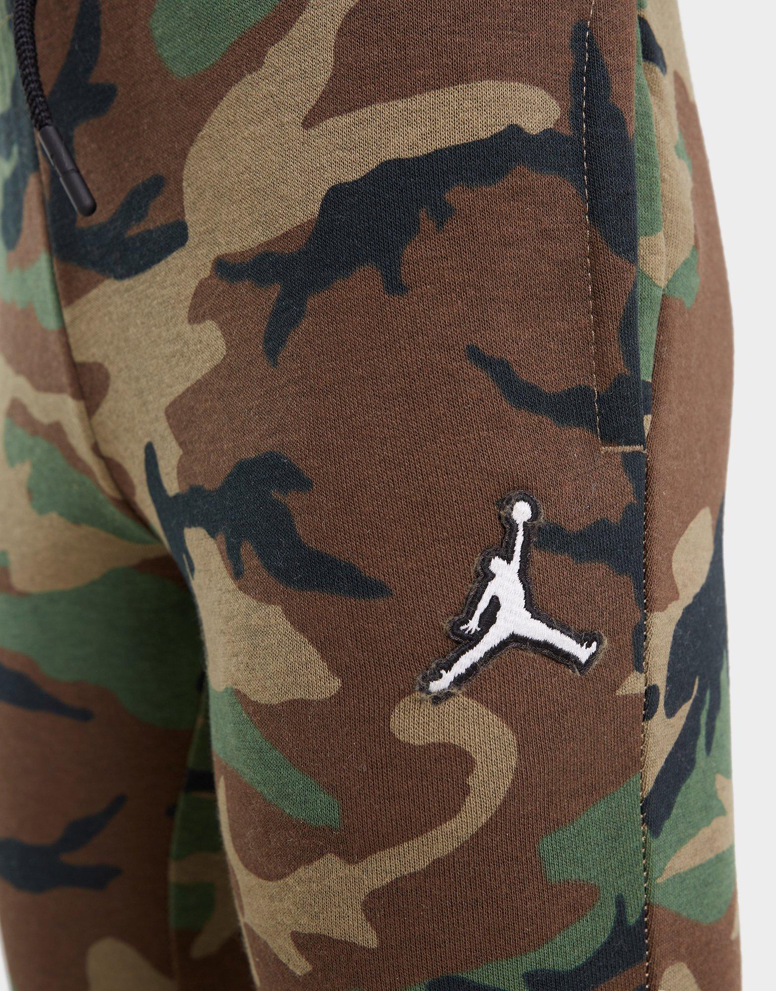 Дитячі штани JORDAN ШТАНИ ESSENTIALS CAMO PANTS KID 85A718E4F Різнокольоровий