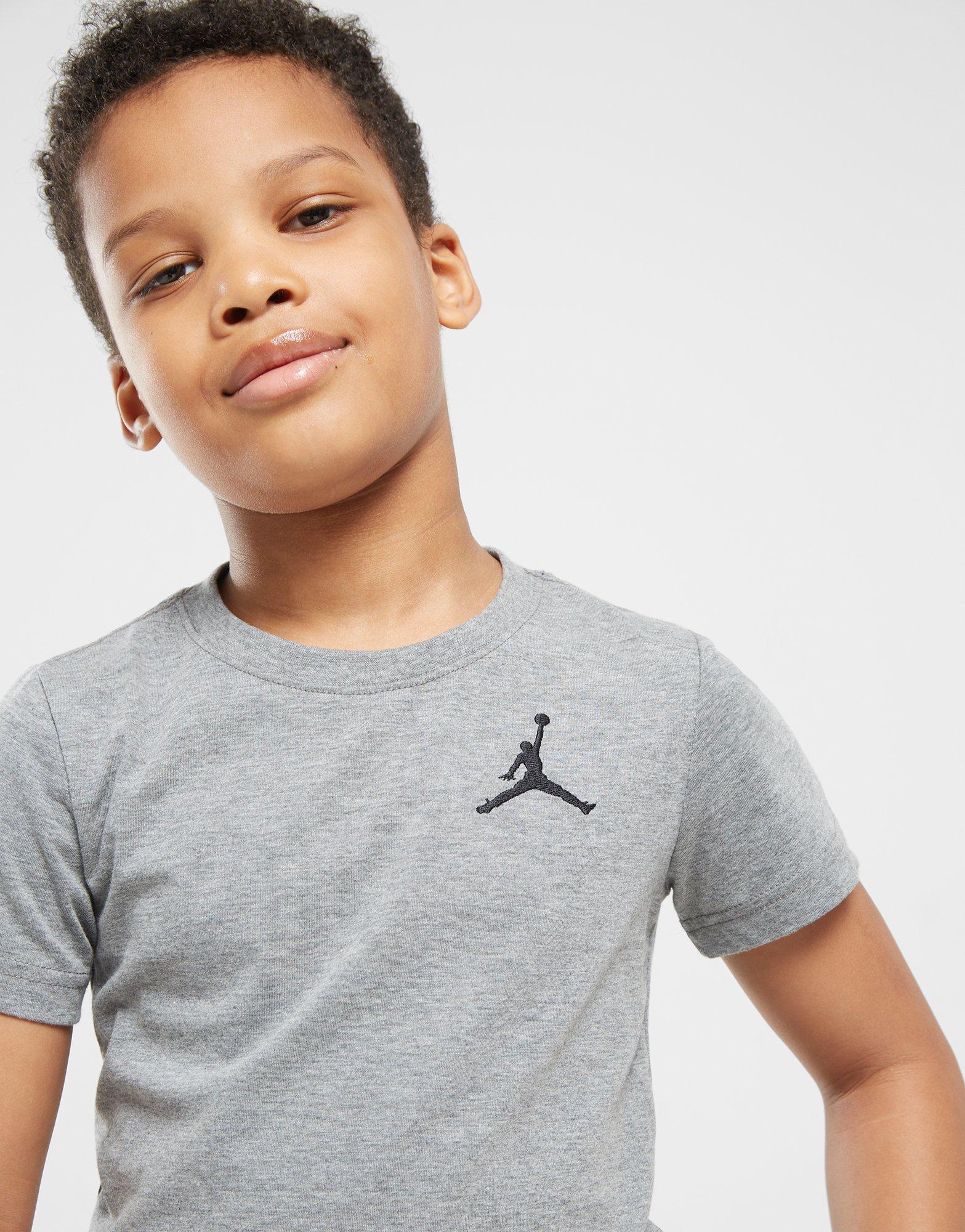 Vaikiški marškinėliai JORDAN MARŠKINĖLIAI JDB JUMPMAN AIR EMB 85A873GEH Juoda