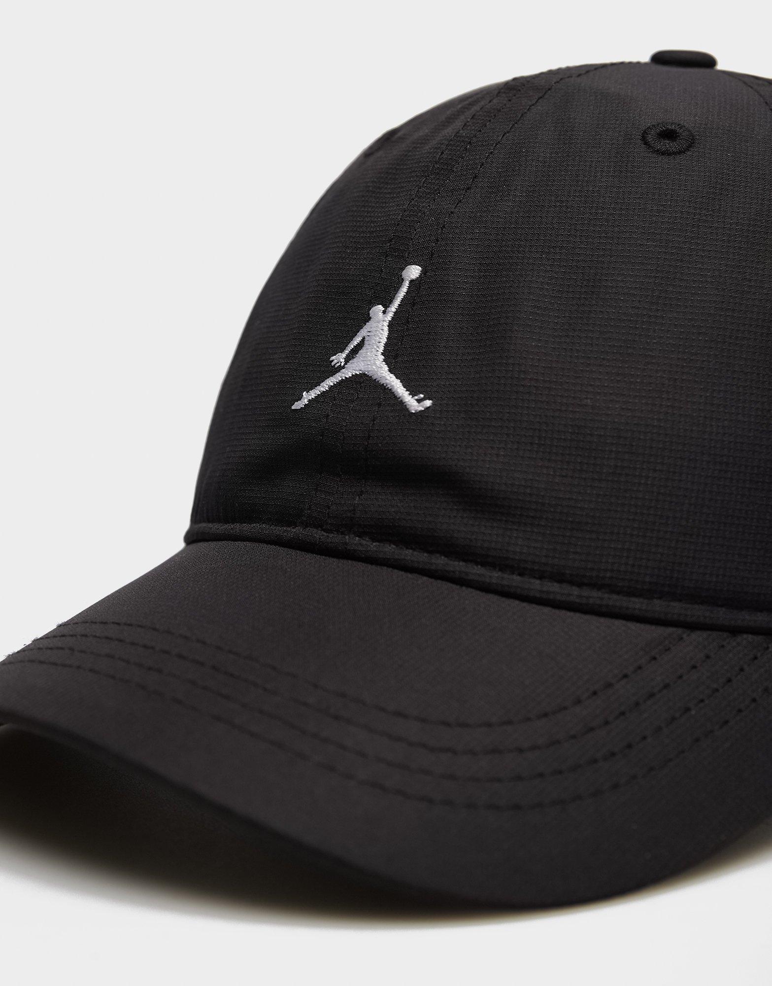 Detská čiapka JORDAN ČIAPKA JORDAN ESSENTIALS CAP 9A0724-023 Čierna
