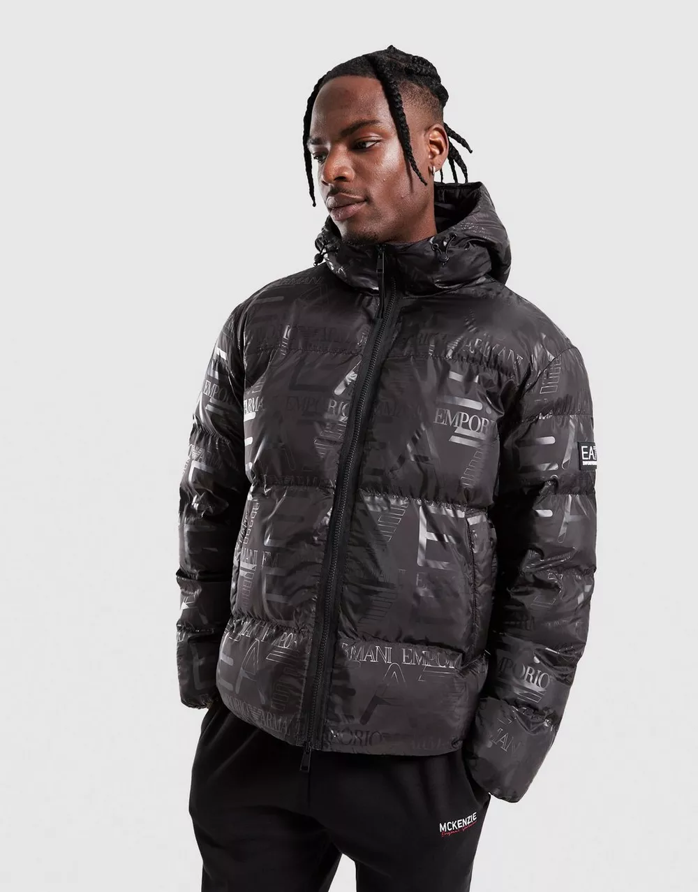 EMPORIO ARMANI 7 КУРТКА ЗИМОВА AOP PADDED JKT BLK, фото 1 з 5