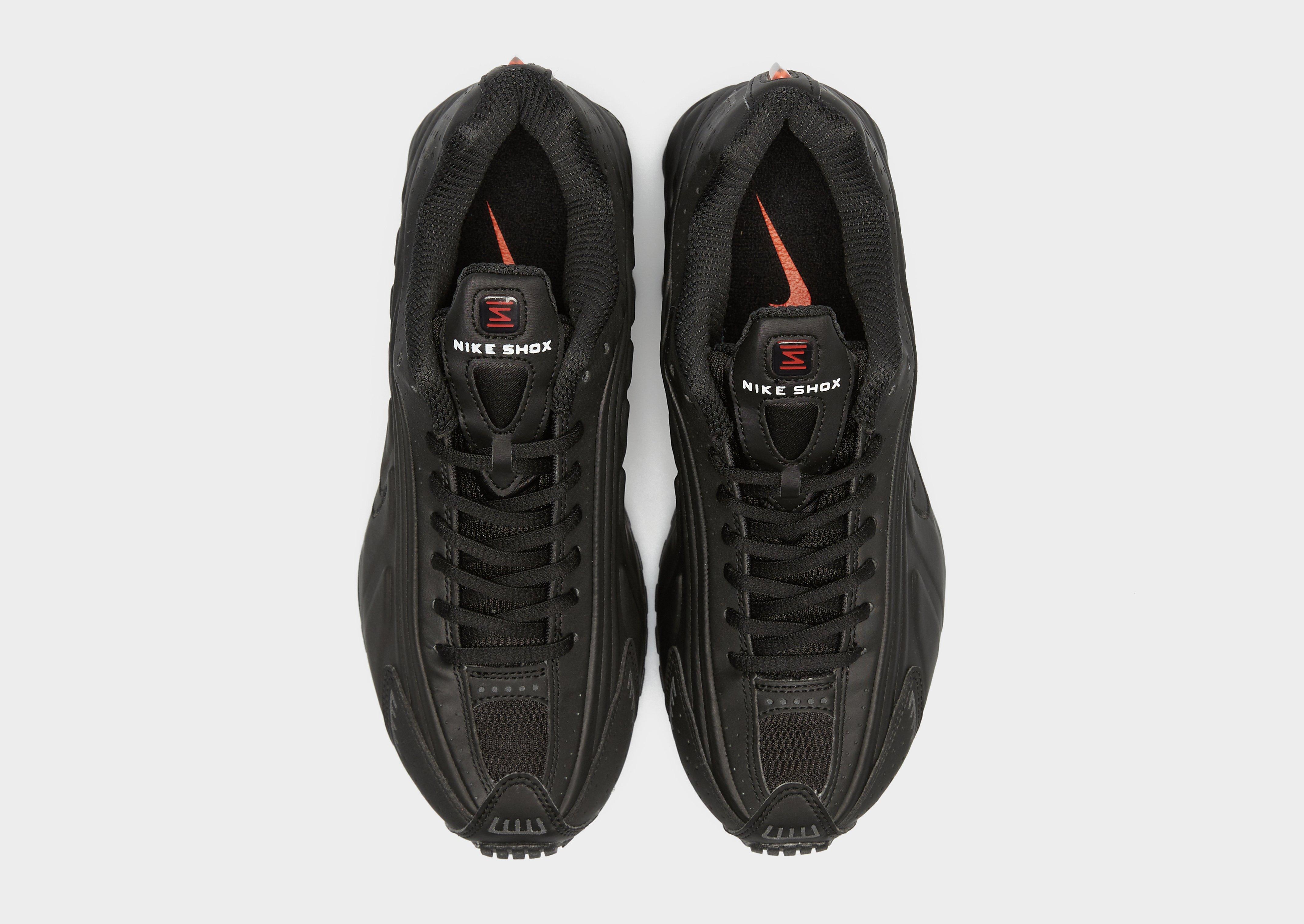 Жіночі кросівки W NIKE SHOX R4 AR3565-004 Чорний