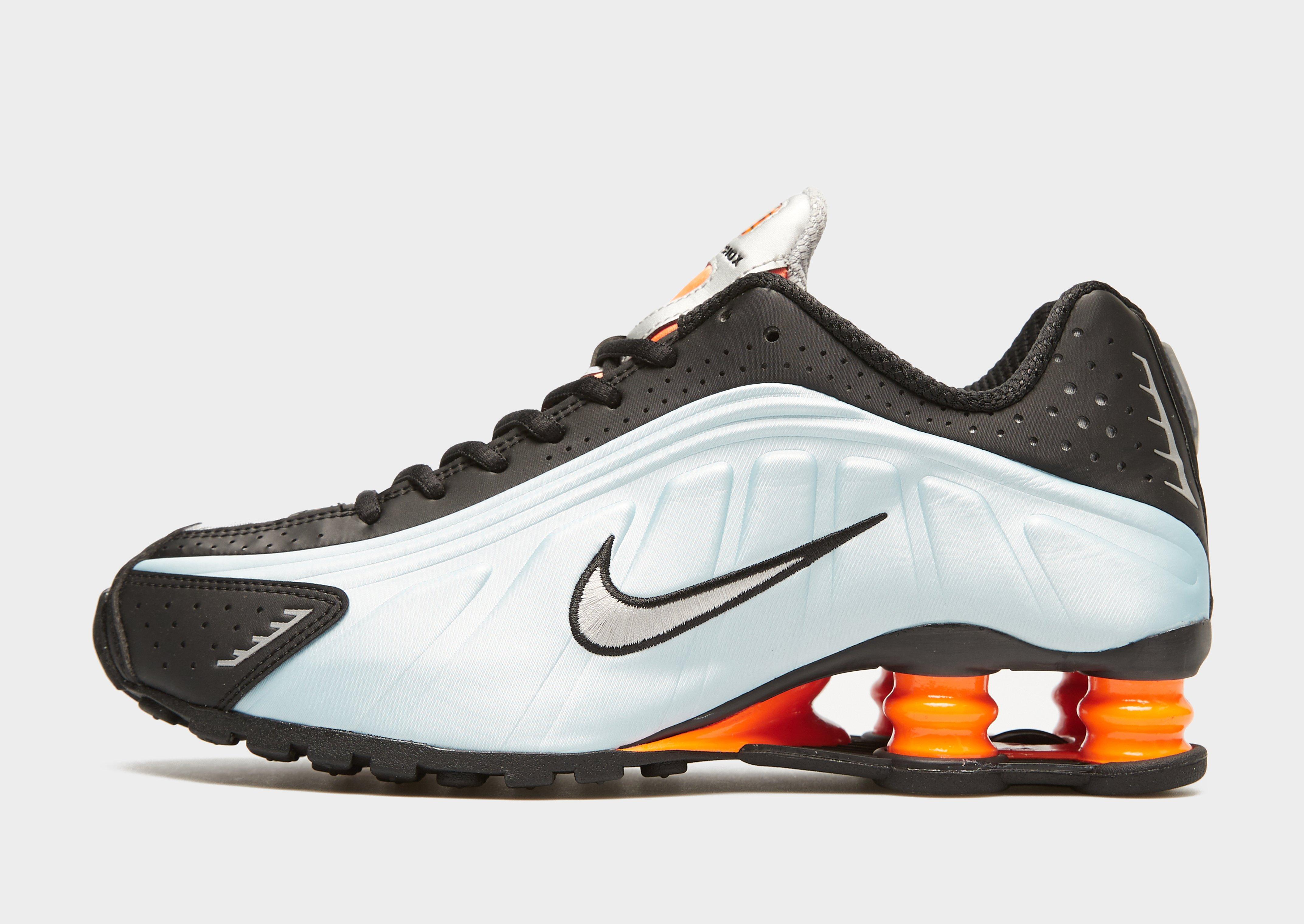 W Nike Shox R4