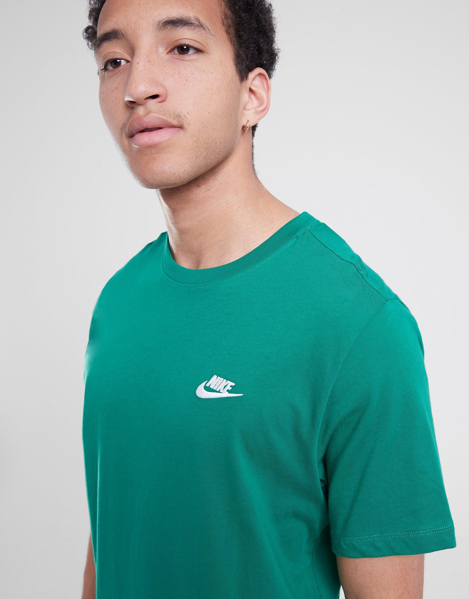 Vyriški marškiniai NIKE MARŠKINĖLIAI SPORTSWEAR CLUB AR4997-365 Žalia