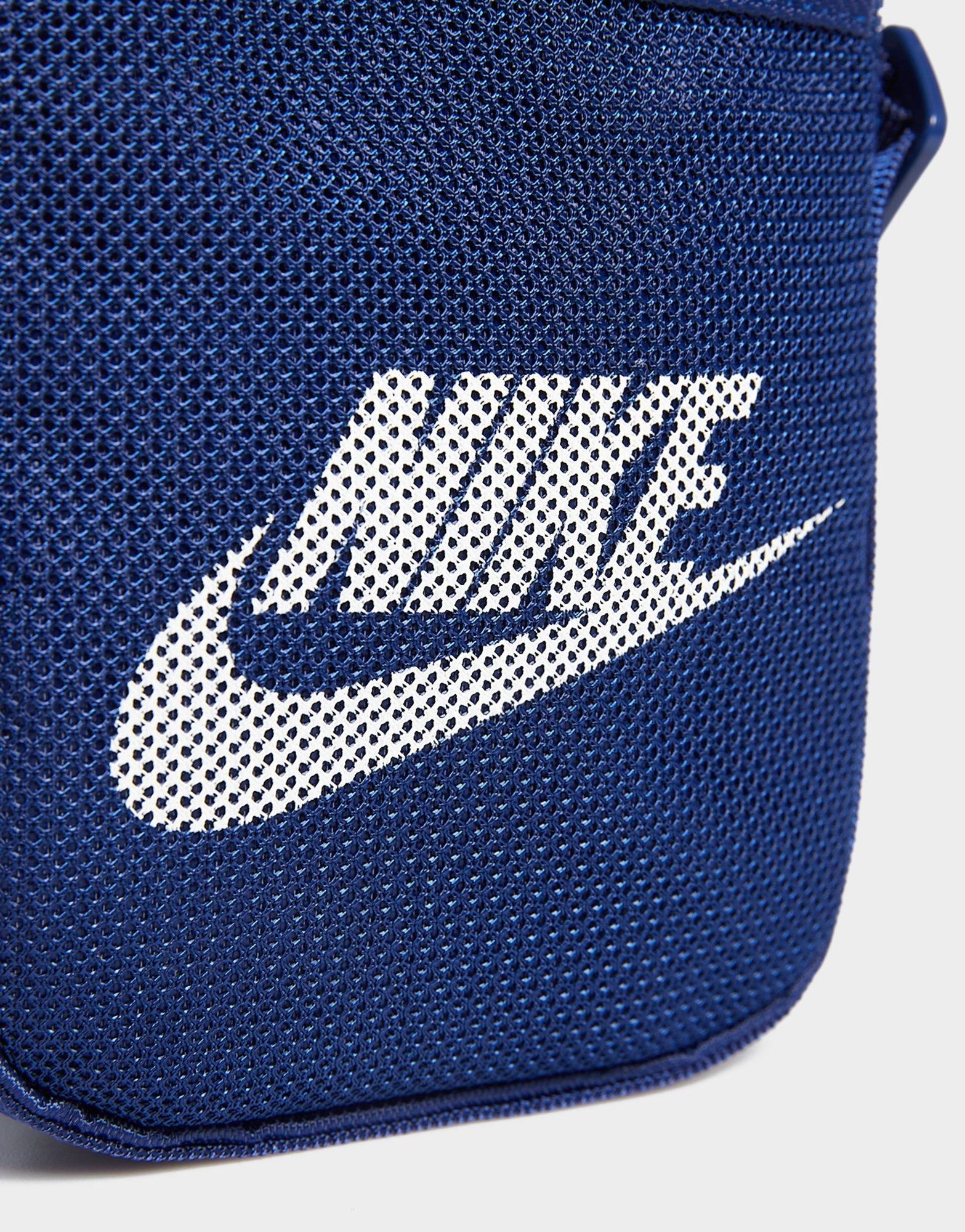 Жіночі сумки і сумочки NIKE СУМКА NK HERITAGE S CROSSBODY BA5871-492 Темно-синій