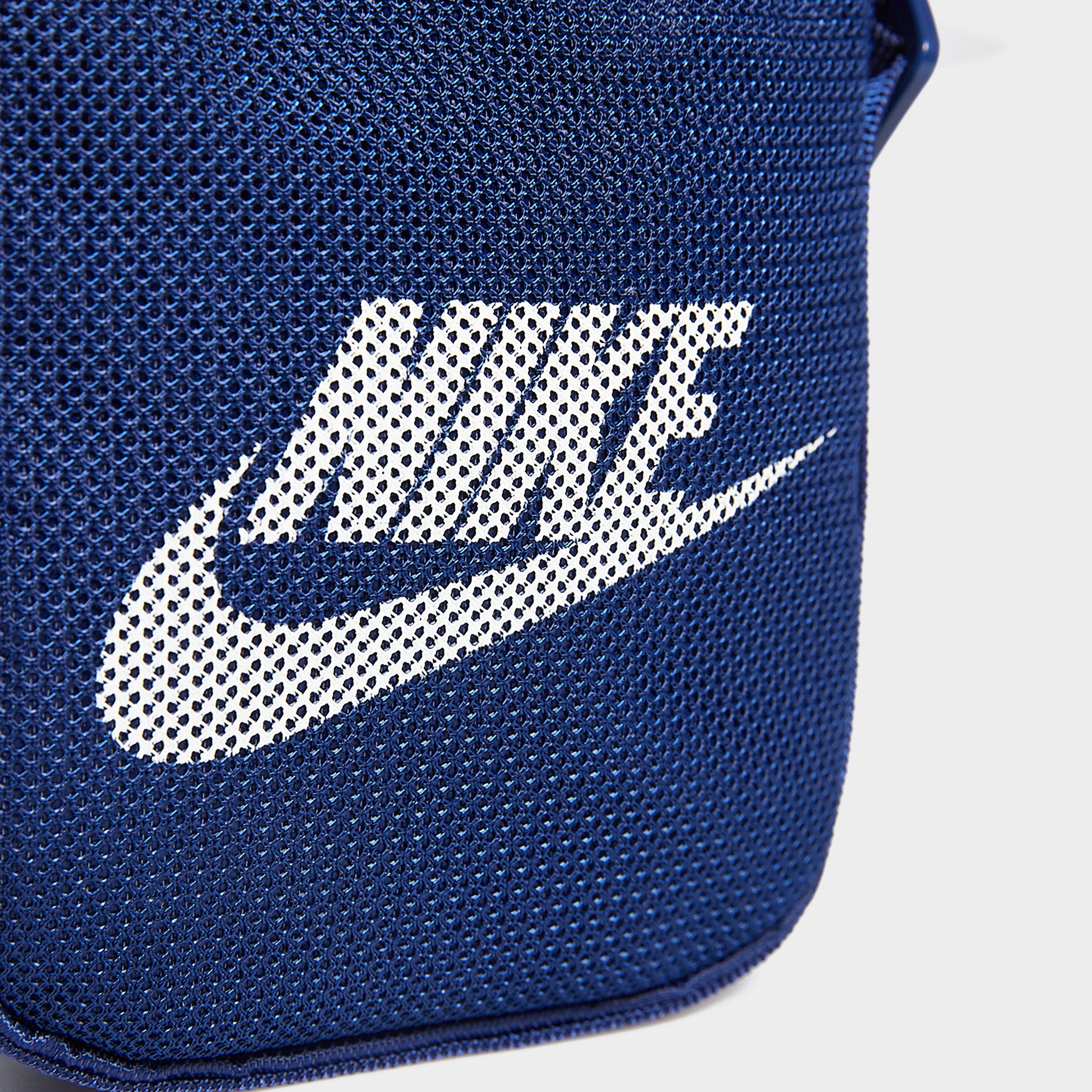 Női sporttáská NIKE TÁSKA NK HERITAGE S CROSSBODY