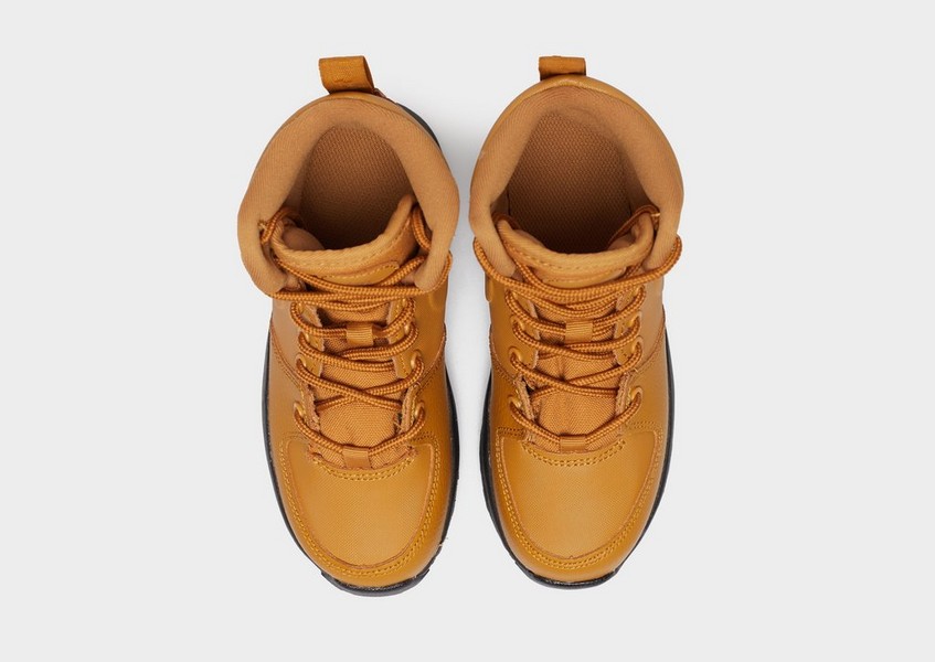 Nike Manoa