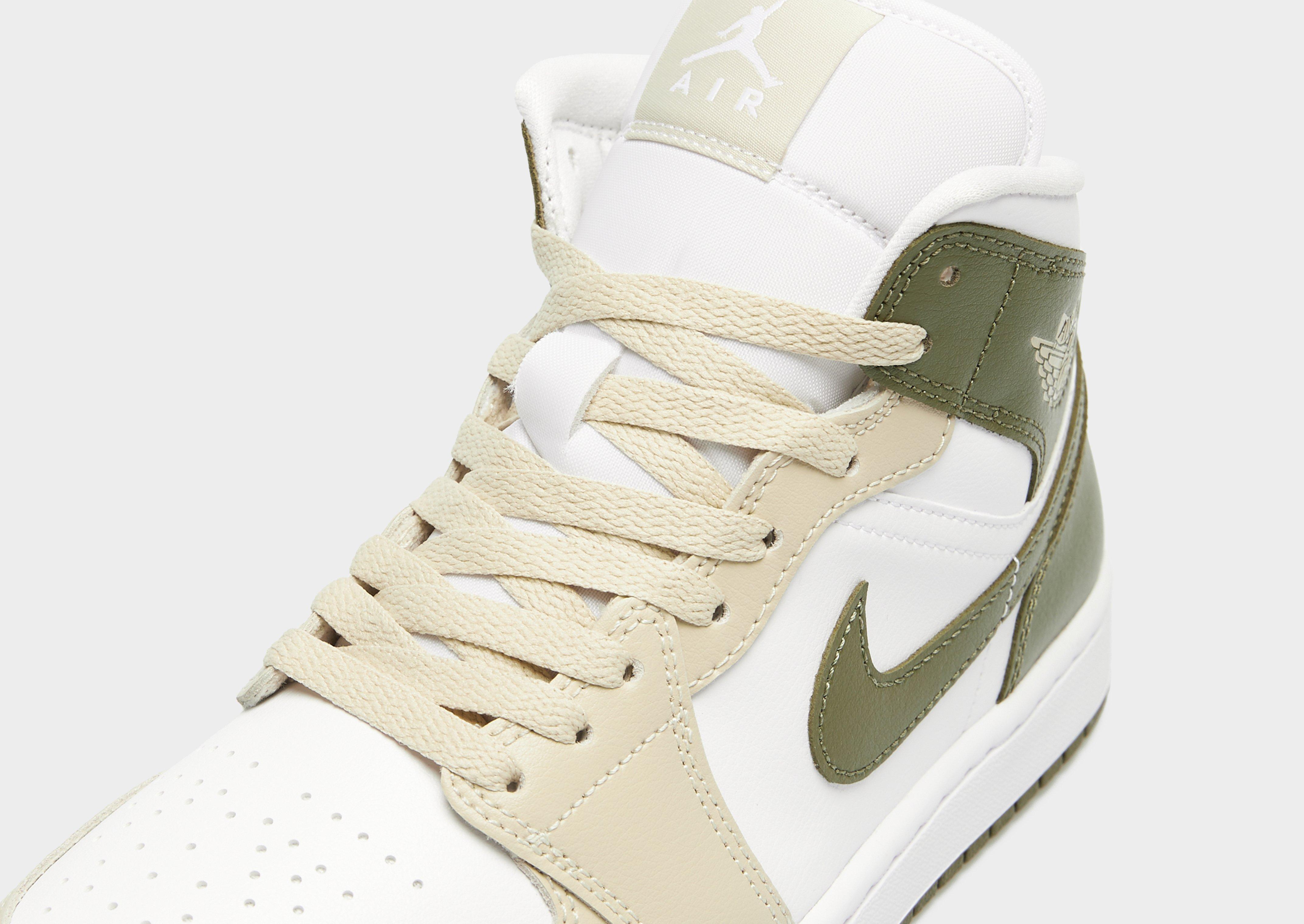 Női sneakers WMNS AIR JORDAN 1 MID  BQ6472-120 Fehér