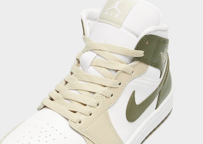 Wmns Air Jordan 1 Mid