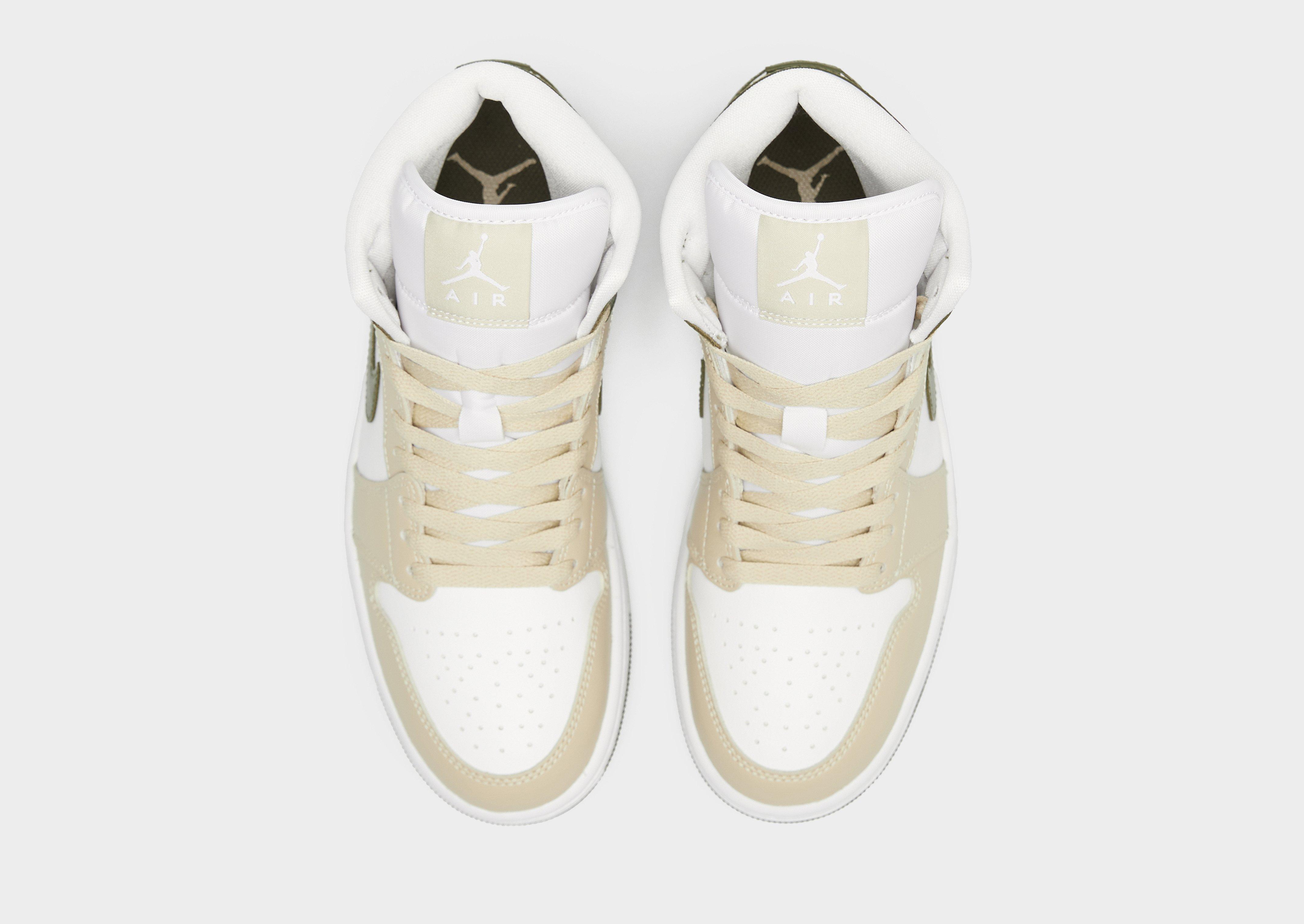 Női sneakers WMNS AIR JORDAN 1 MID  BQ6472-120 Fehér