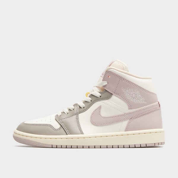 Air Jordan 1 - kako je taj model preobrazio svijet tenisica? WMNS AIR JORDAN 1 MID