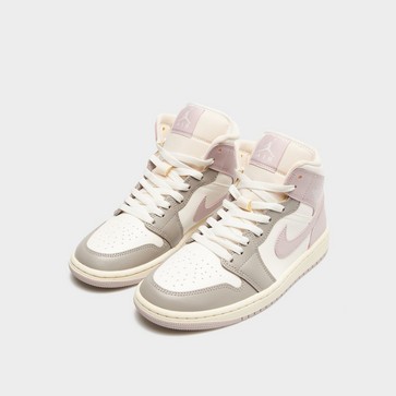 Adidași Air Jordan 1 damă • JD Sports