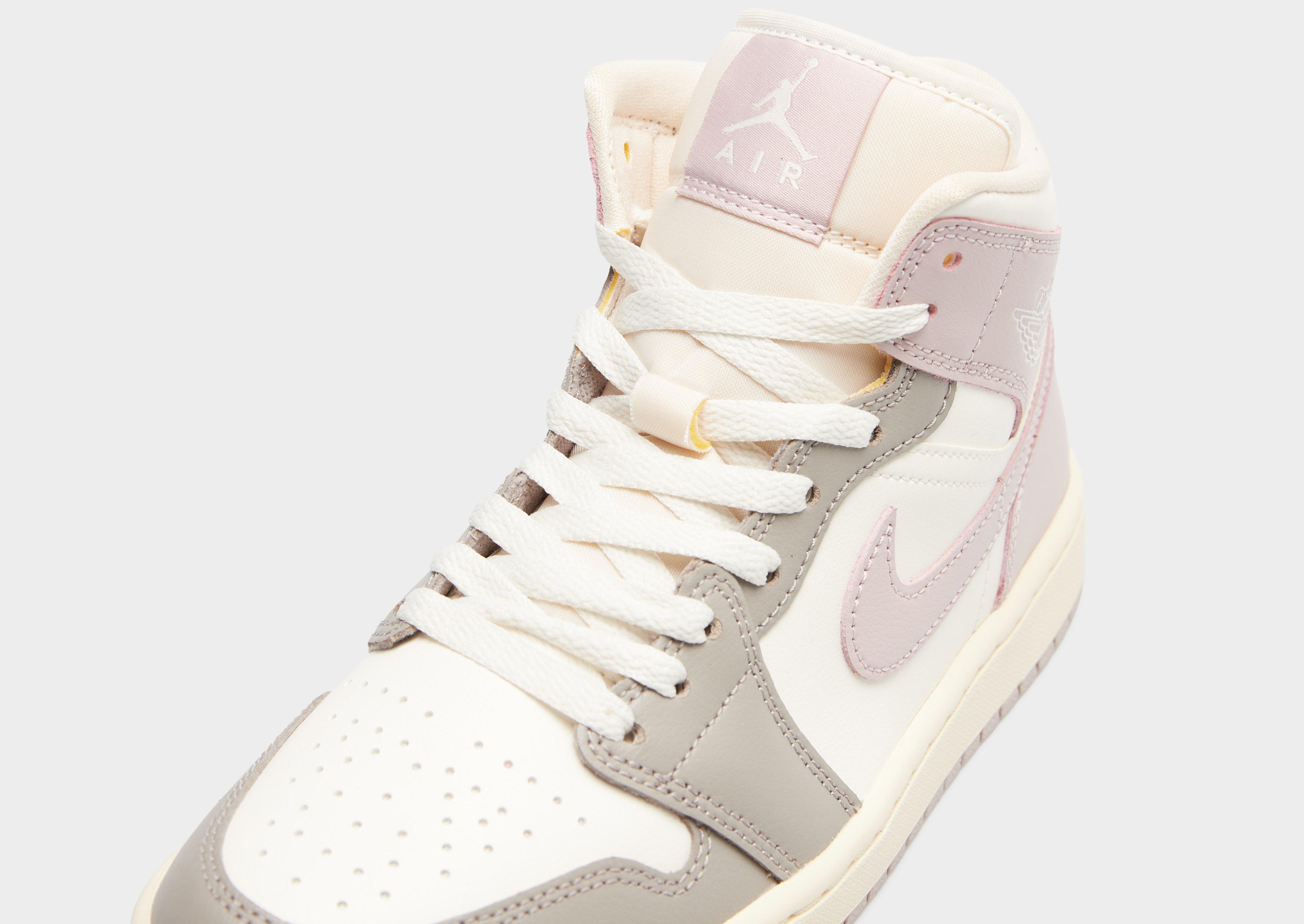 Ženske tenisice WMNS AIR JORDAN 1 MID  BQ6472-122 lila