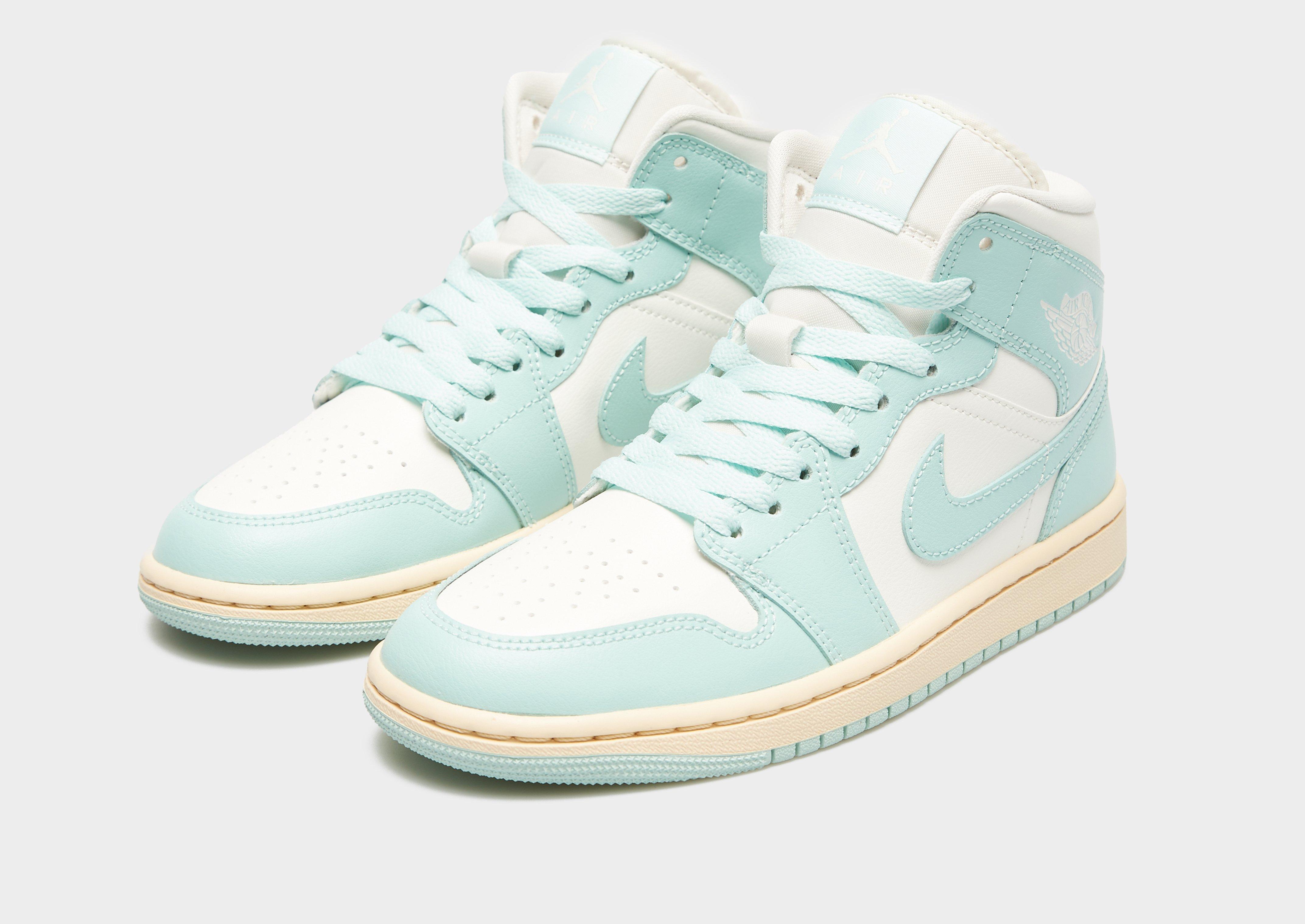 Дамски обувки AIR JORDAN 1 MID BQ6472-132 Син