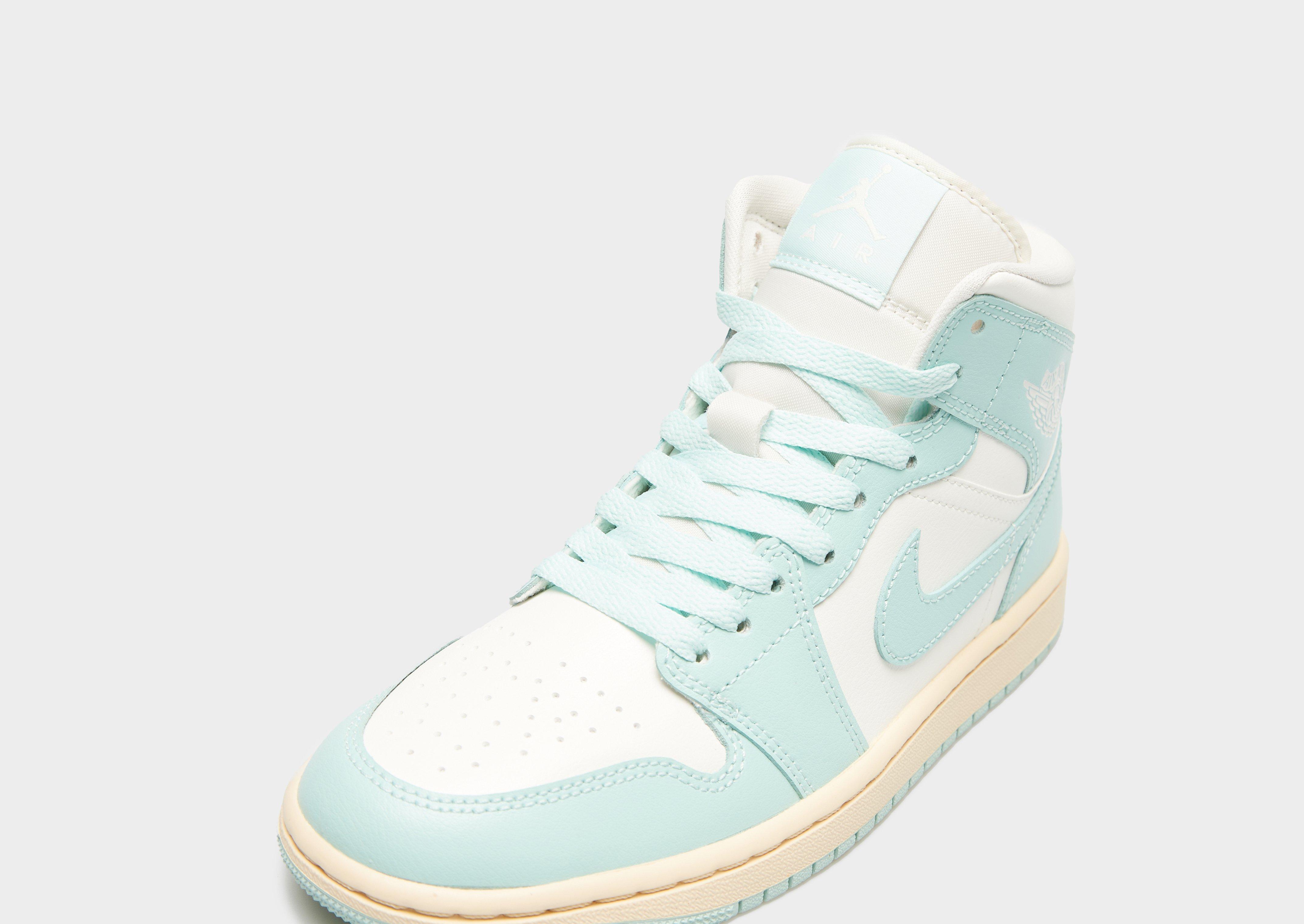 Дамски обувки AIR JORDAN 1 MID BQ6472-132 Син