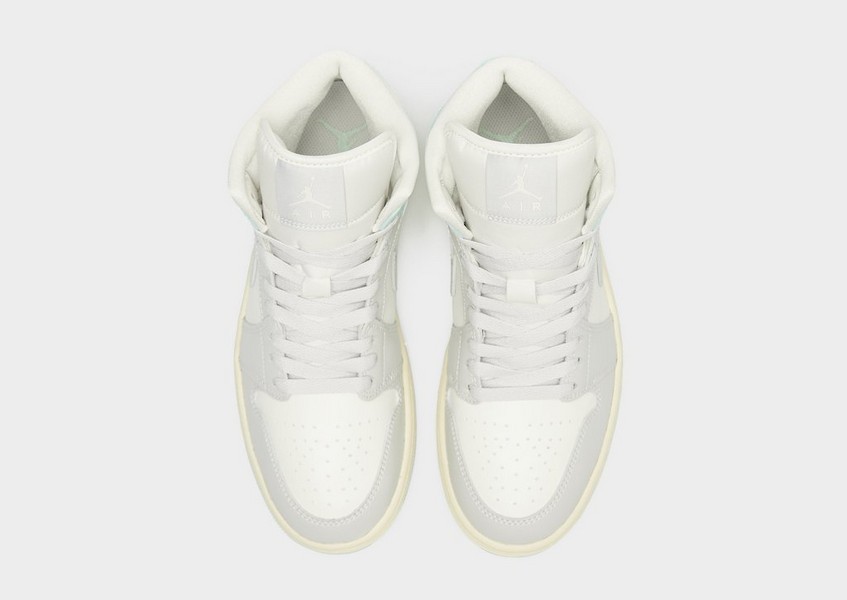 Wmns Air Jordan 1 Mid