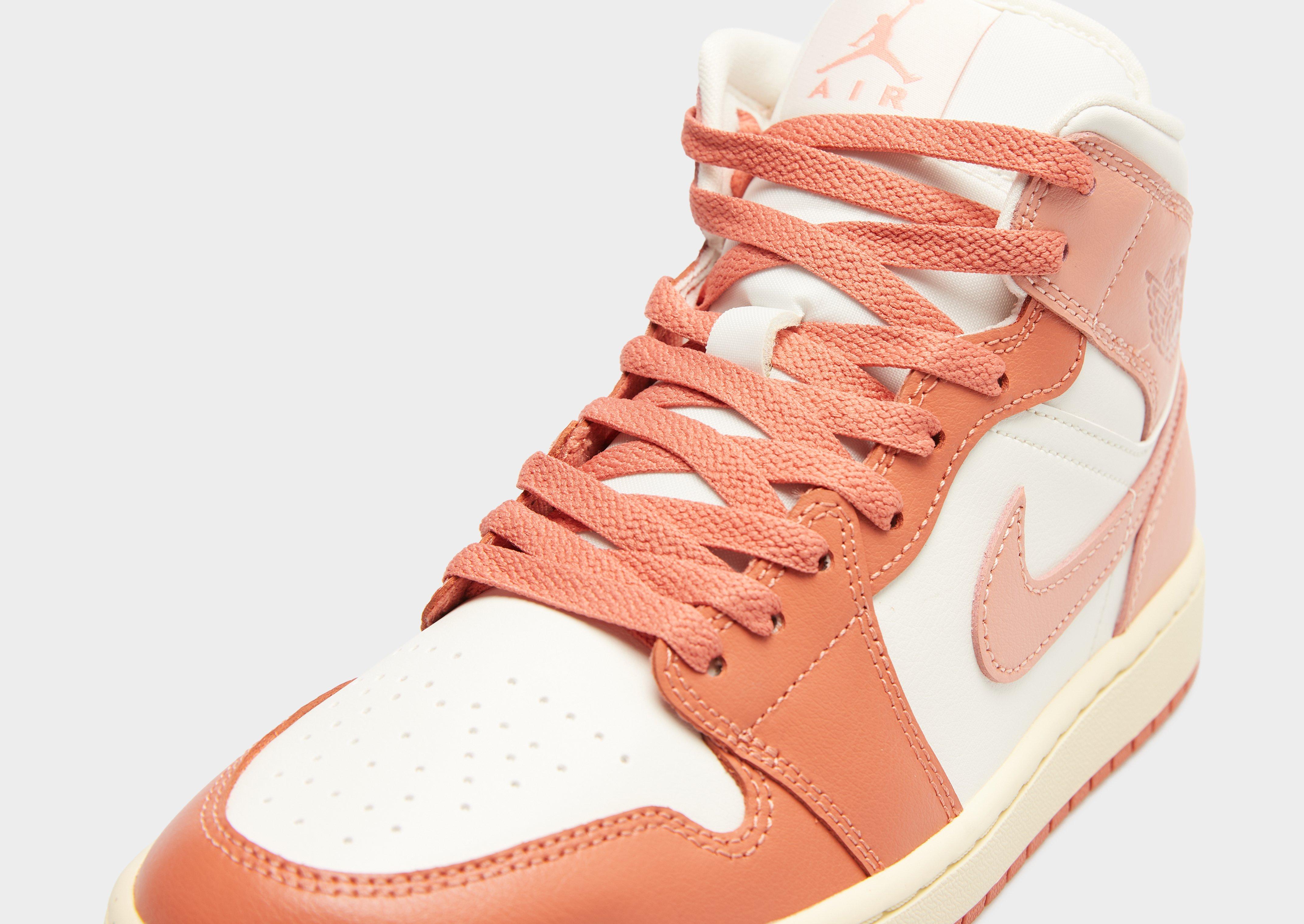 Adidași de damă AIR JORDAN 1 MID BQ6472-180 Alb