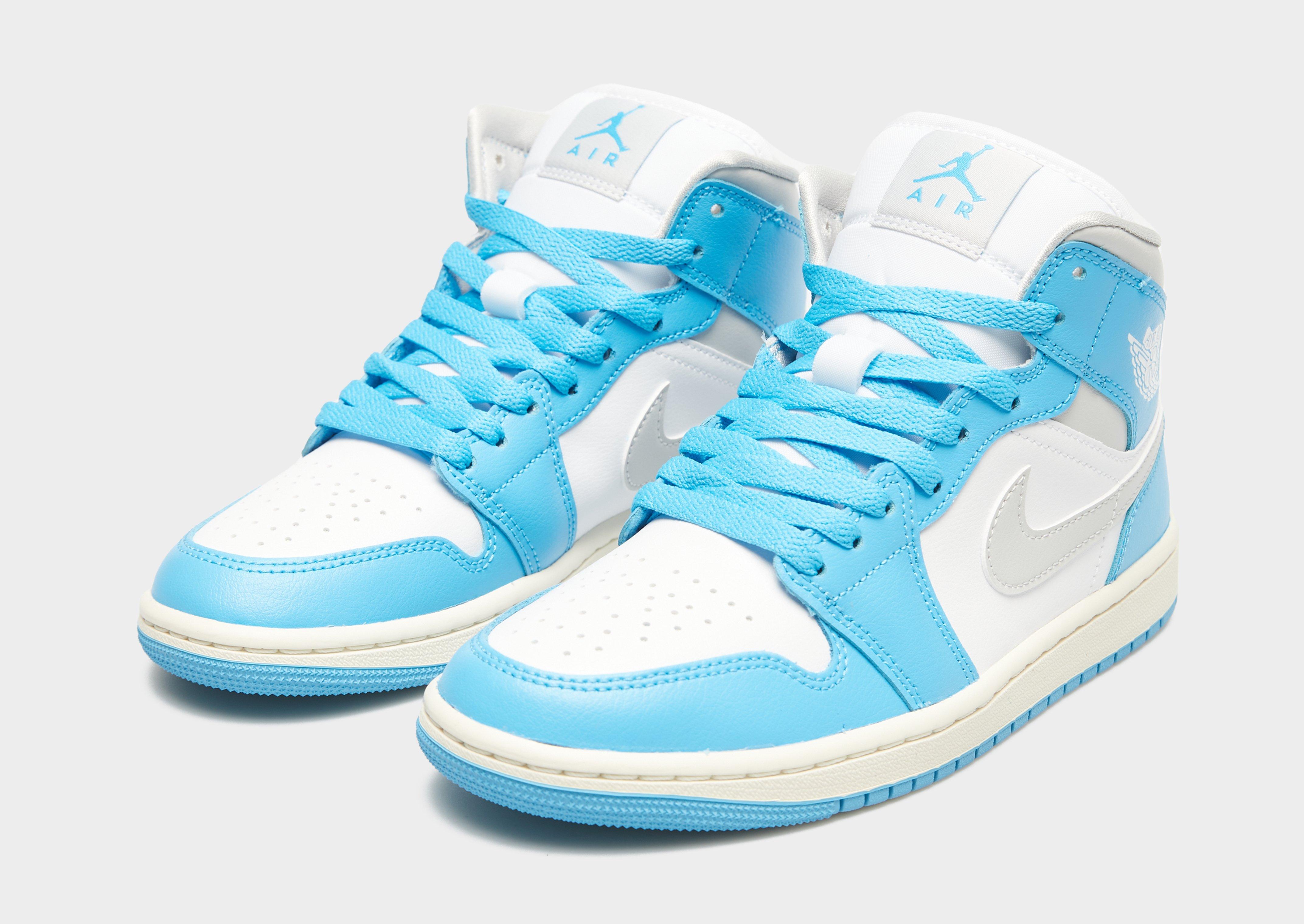 Жіночі кросівки JORDAN AIR JORDAN 1 MID BQ6472-400 Блакитний