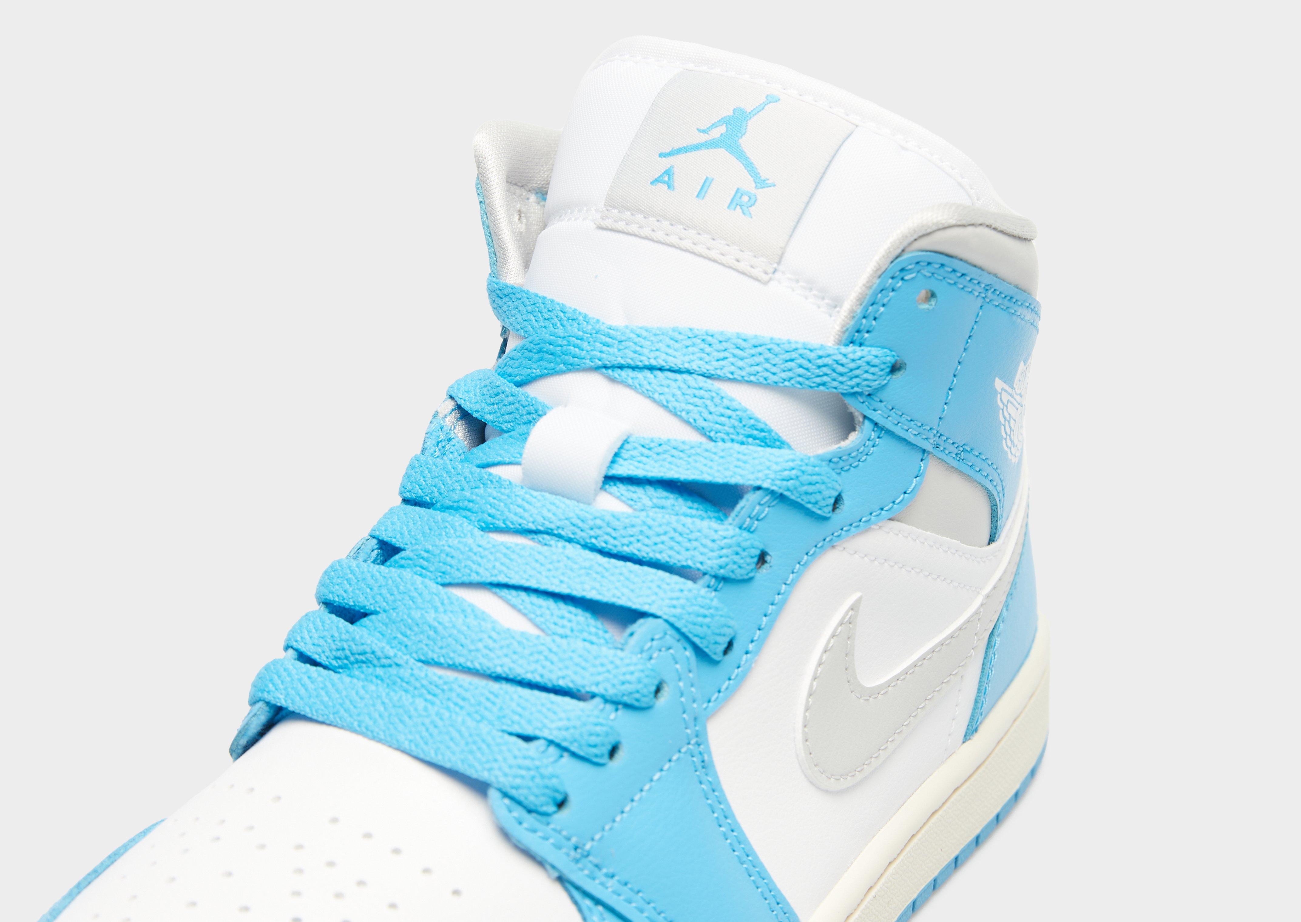 Жіночі кросівки JORDAN AIR JORDAN 1 MID BQ6472-400 Блакитний