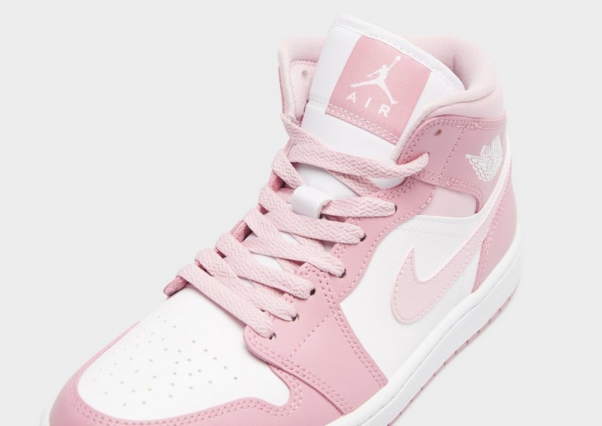 Wmns Air Jordan 1 Mid