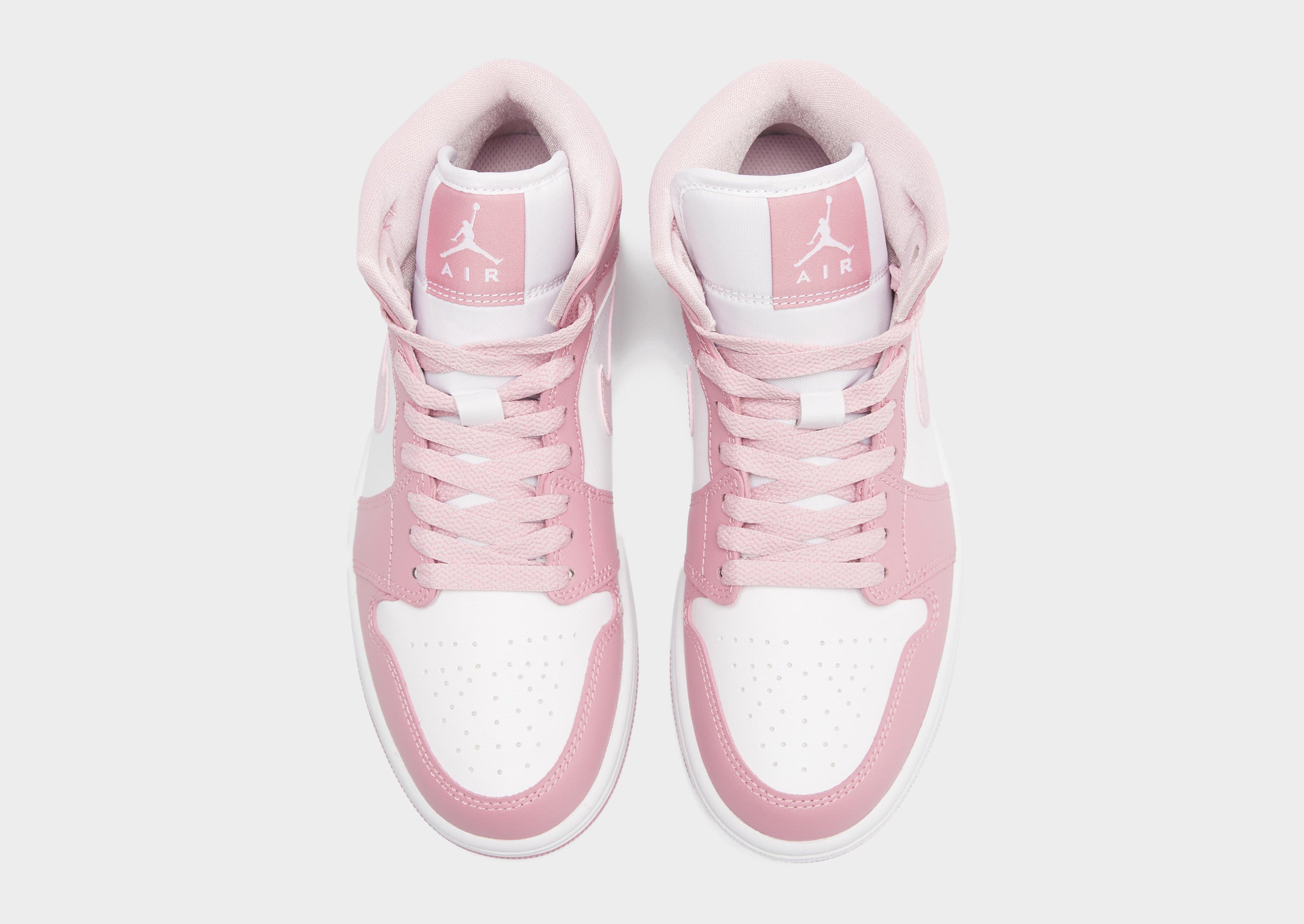 Wmns Air Jordan 1 Mid