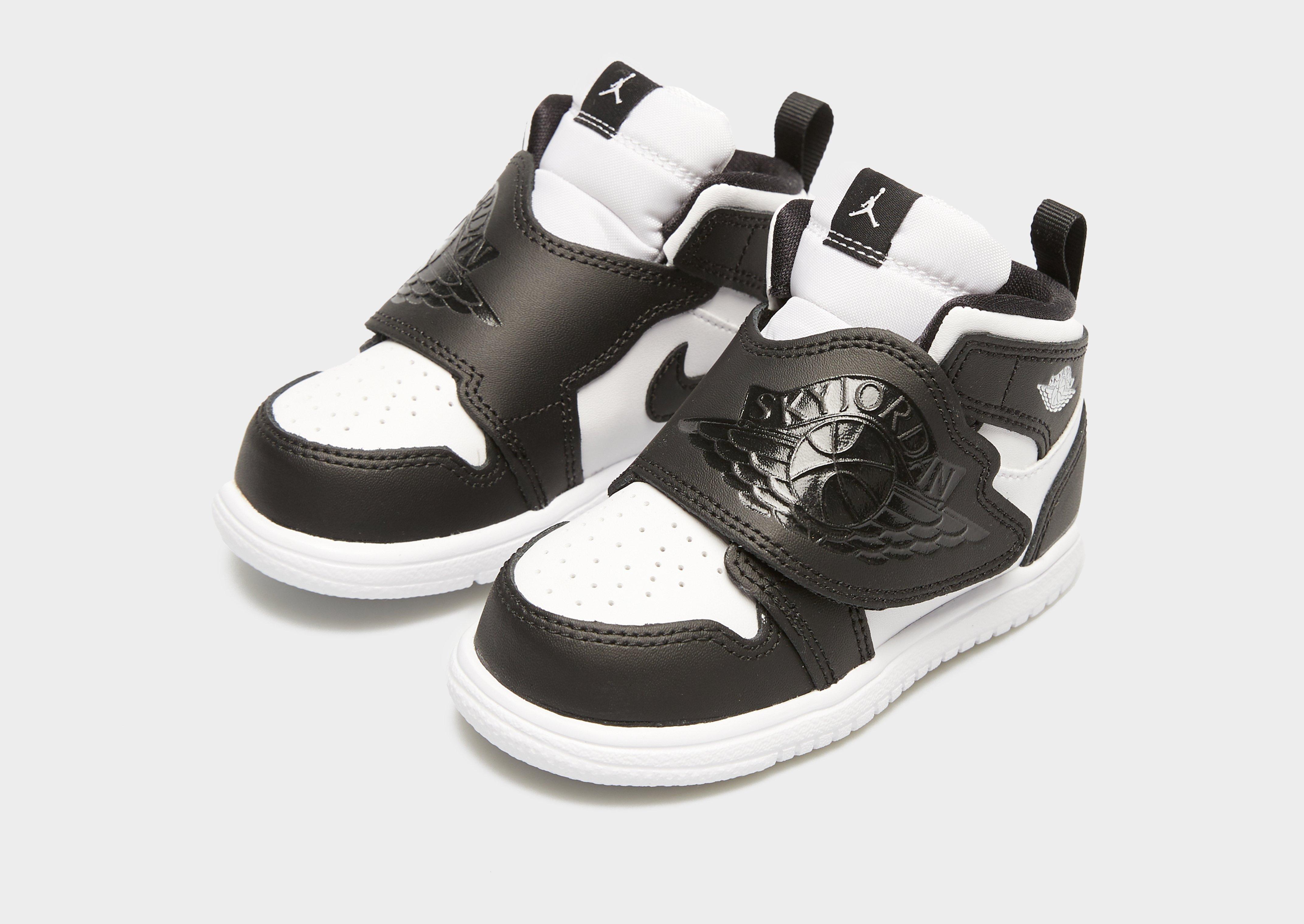 Detské tenisky SKY JORDAN BQ7196-010 Biela