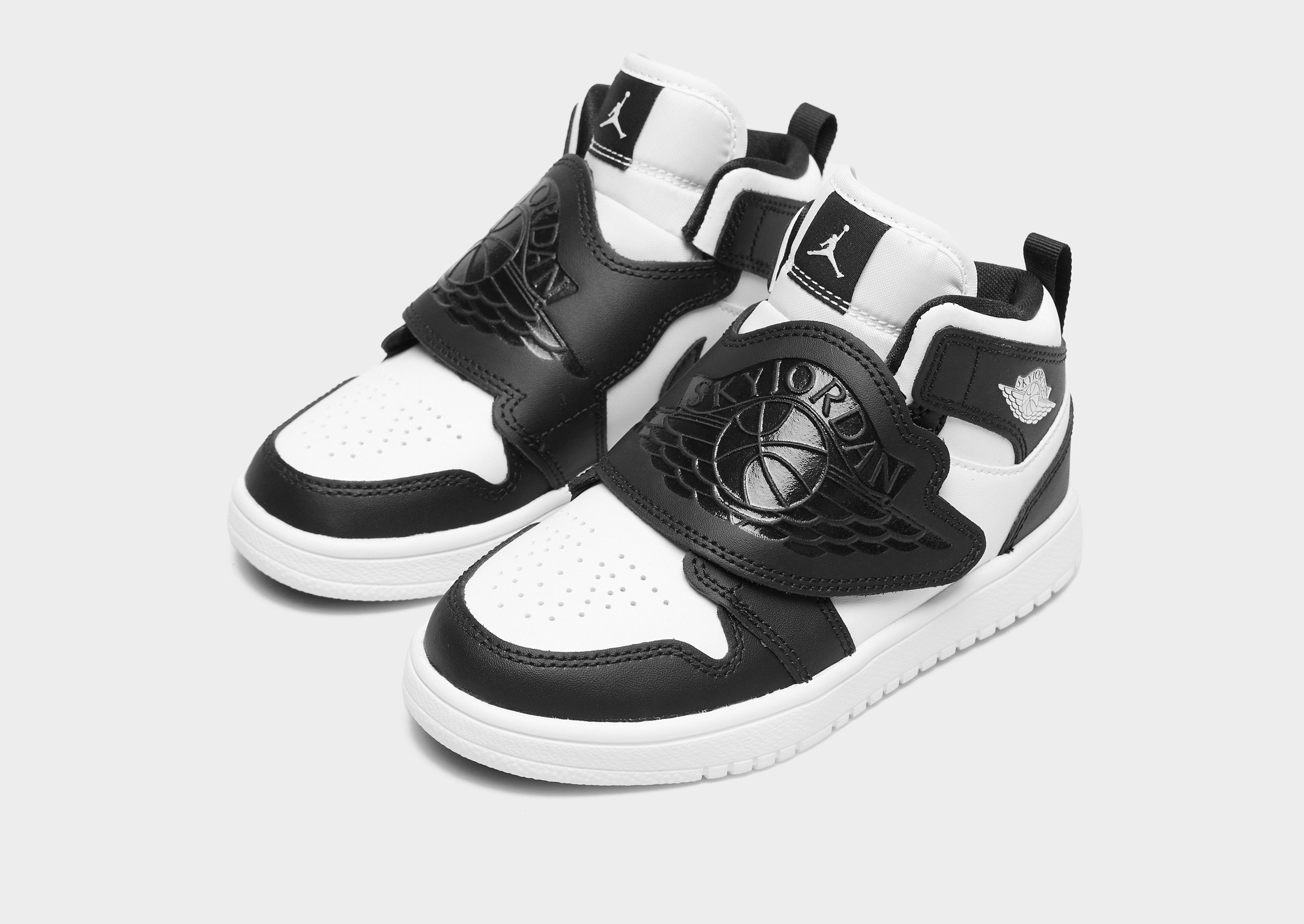 Detské tenisky SKY JORDAN BQ7197-010 Biela