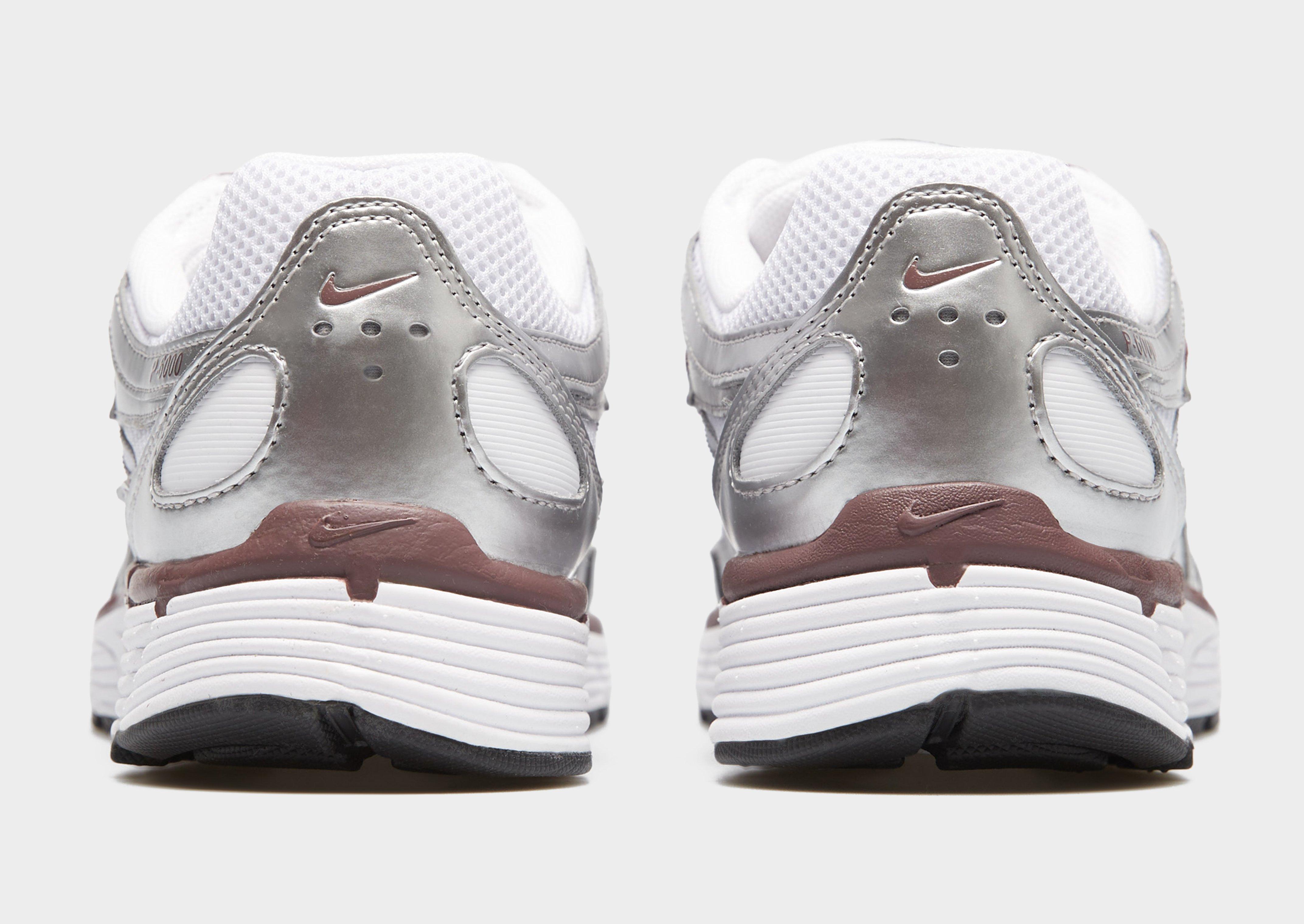 Dámske tenisky NIKE W P-6000 MET BV1021-110 Stříbrná