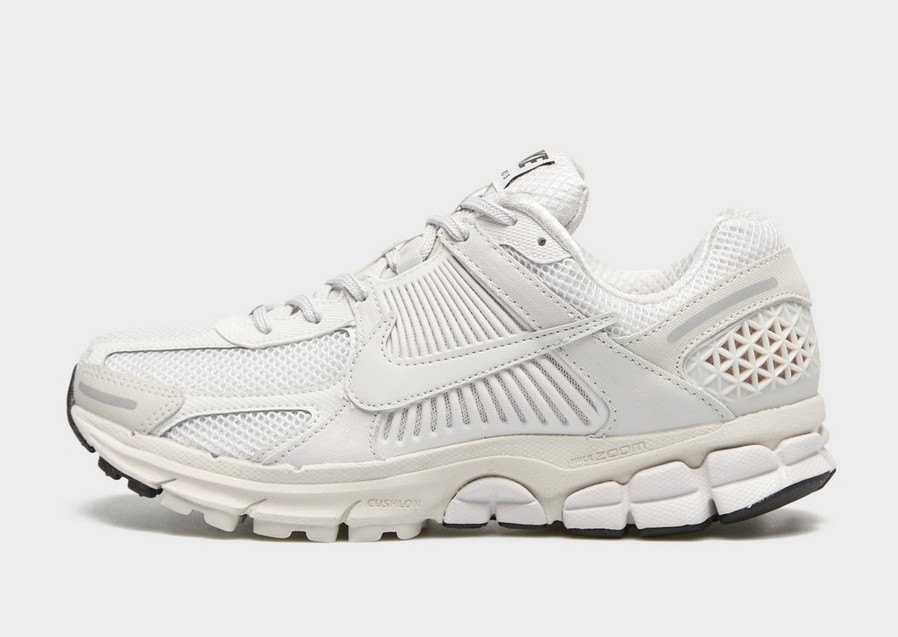 Чоловічі кросівки NIKE ZOOM VOMERO 5 BV1358-001 Сірий