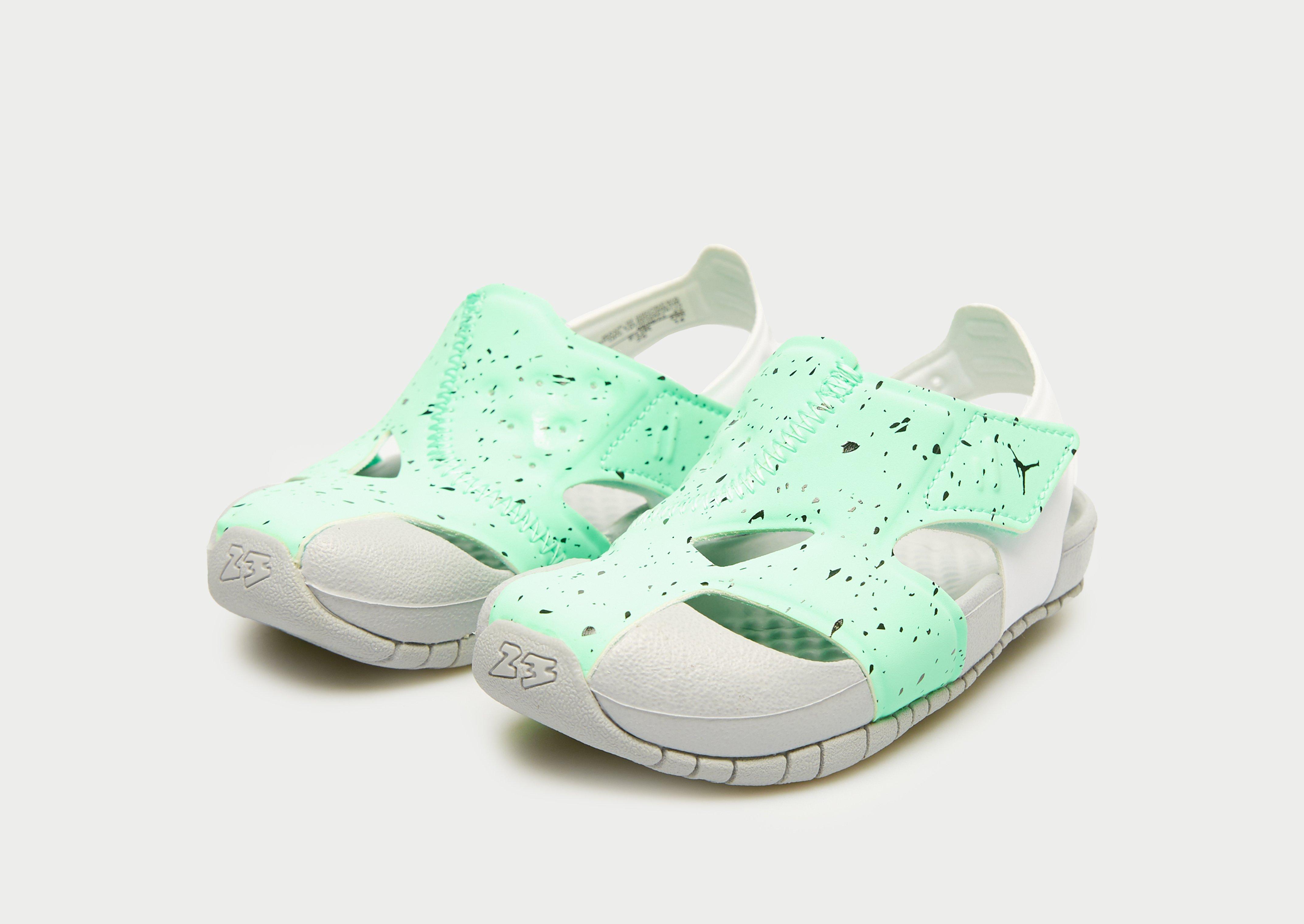 JORDAN FLARE BT CI7850-302 Zöld