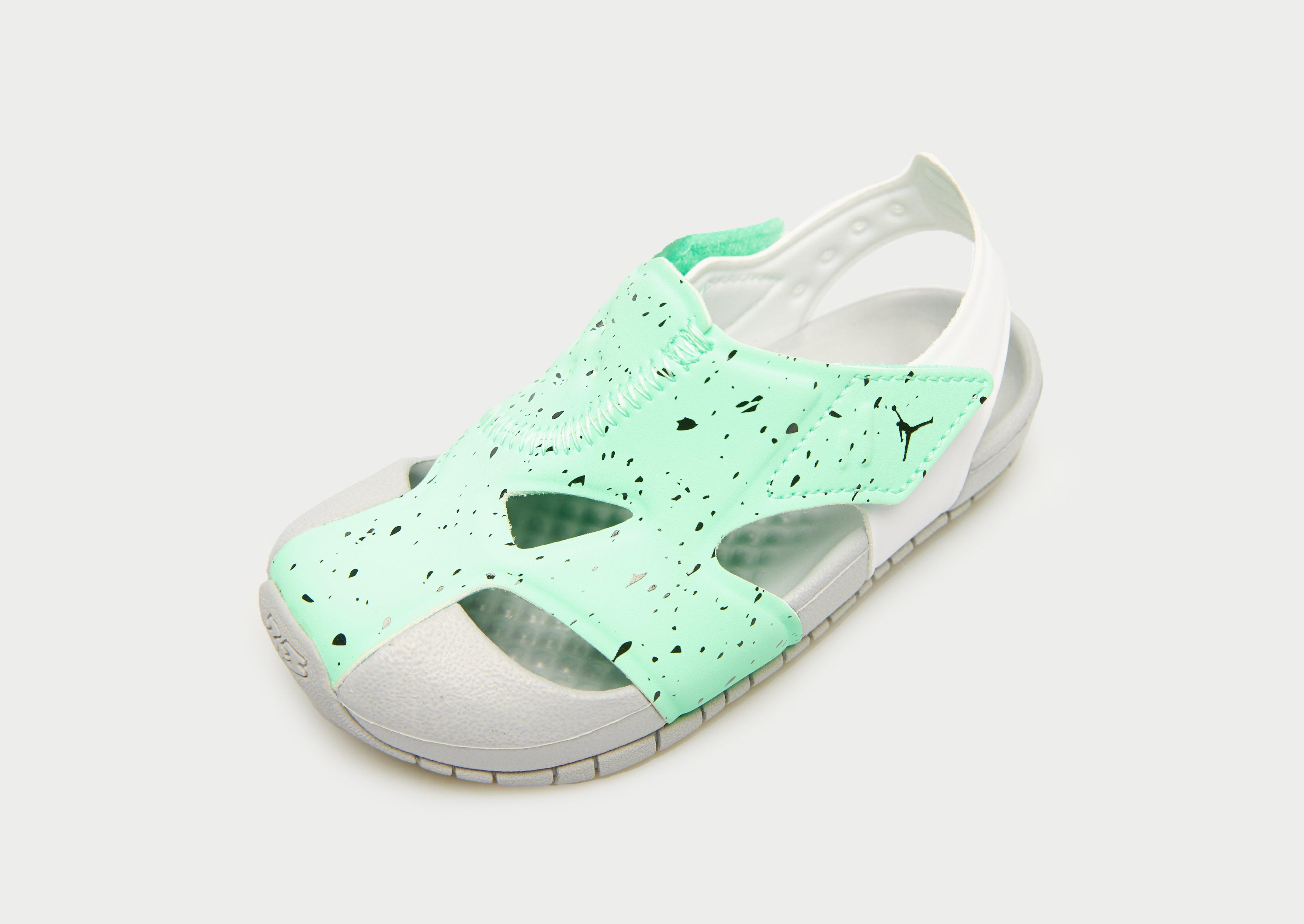 JORDAN FLARE BT CI7850-302 Zöld